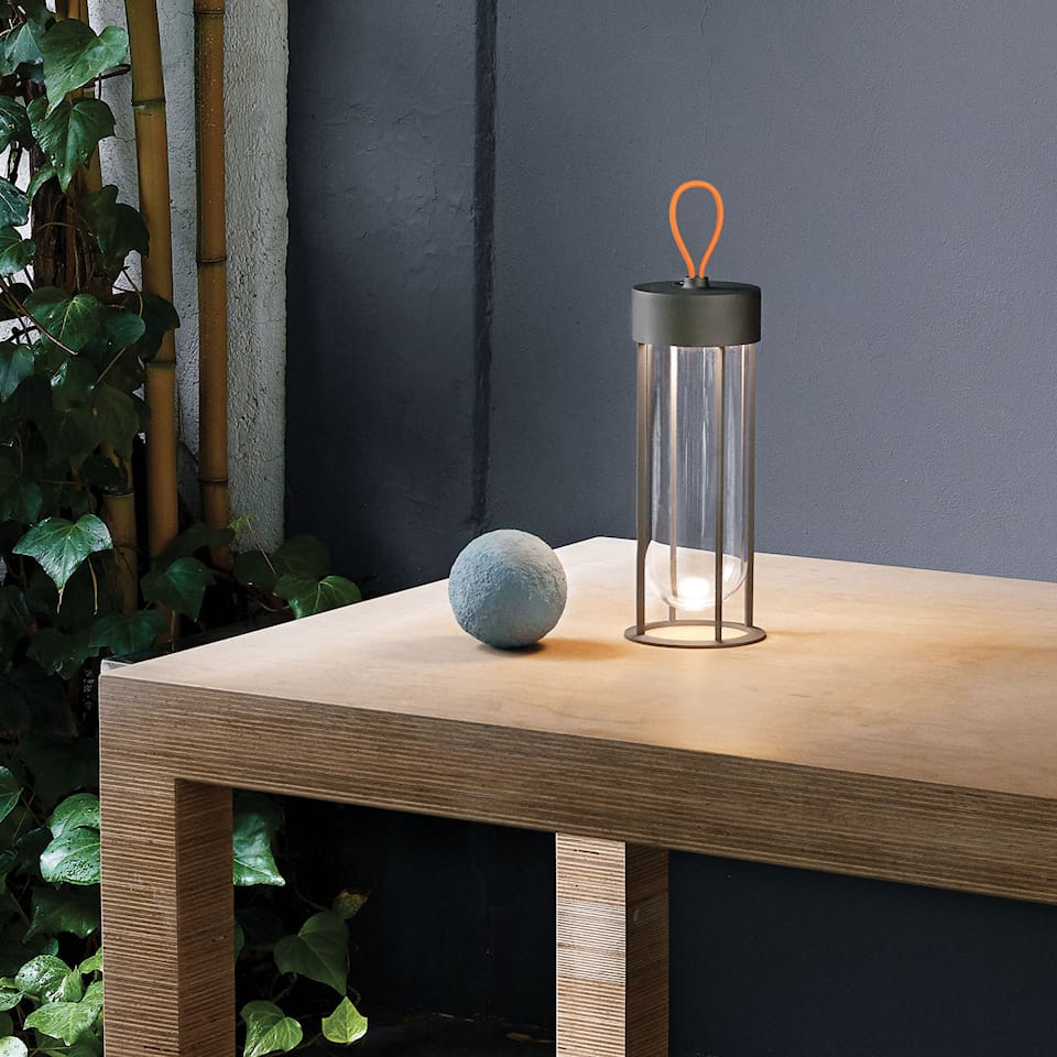 Flos In Whitero Unplugged