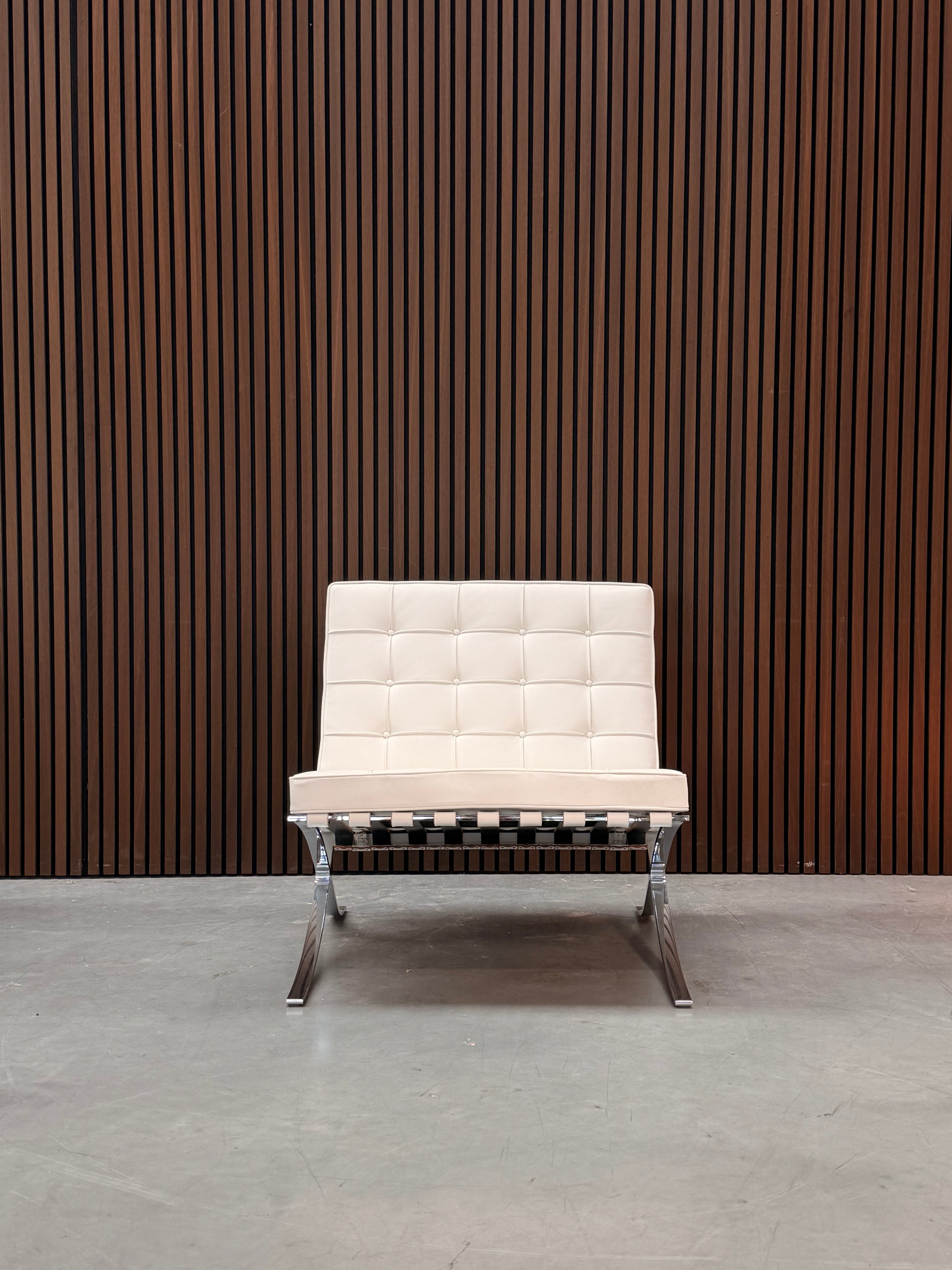 Knoll Barcelona Chair - Volo Leather White
