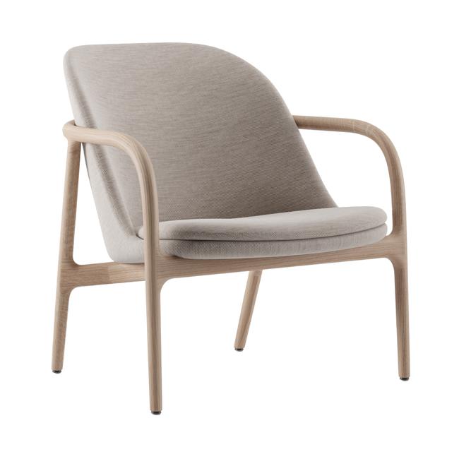 Artisan Neva lounge chair trimmed