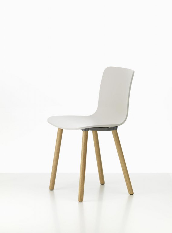 Vitra HAL RE chair oak base