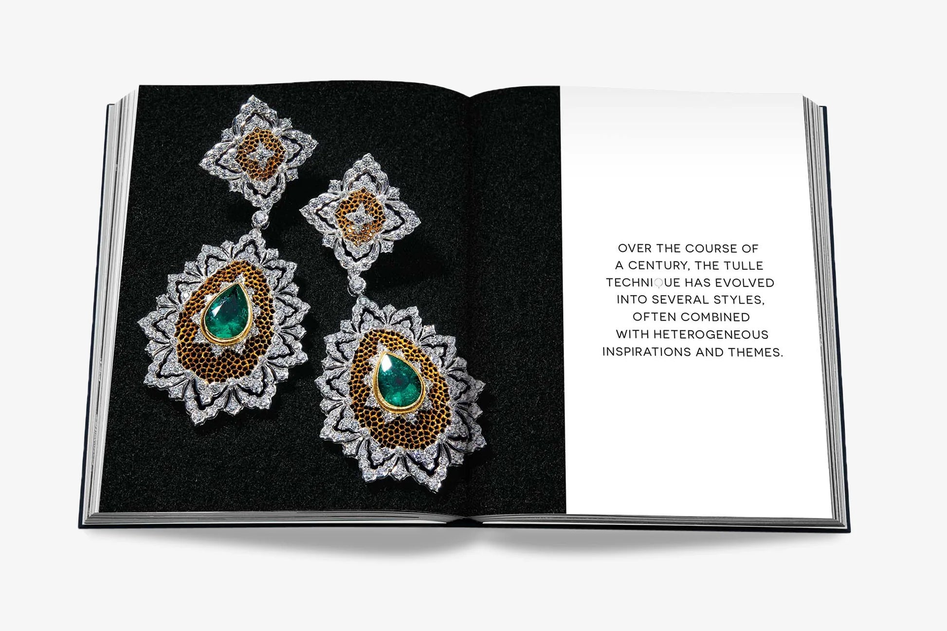 ASSOULINE Buccellati: A Century of Timeless Beauty