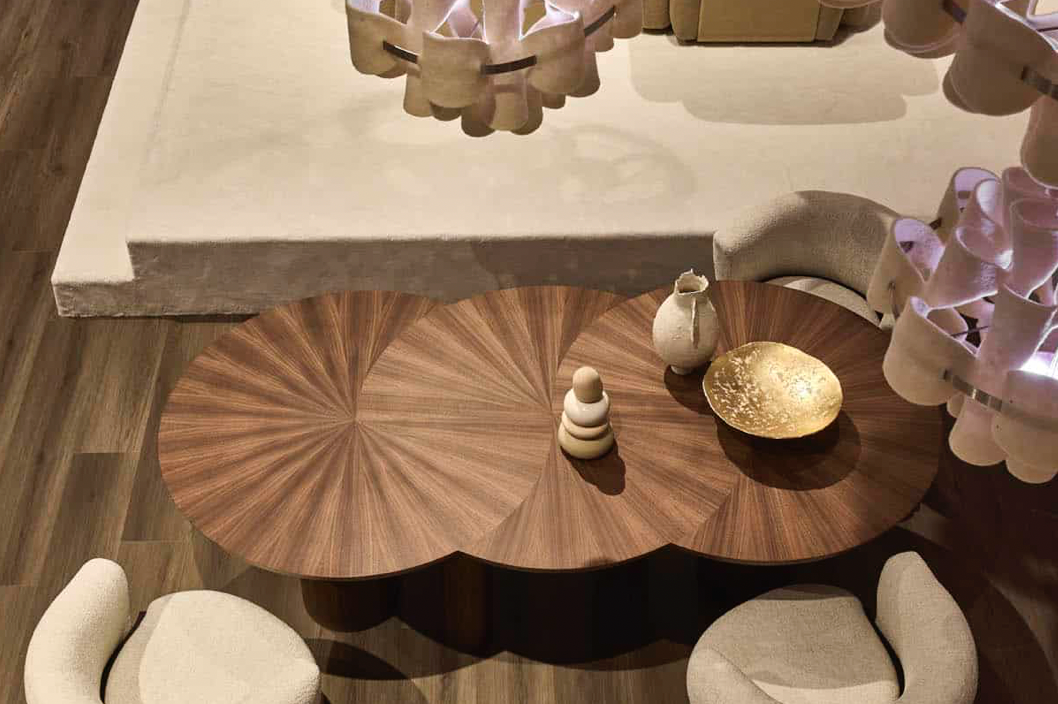 Linteloo Bisou dining table