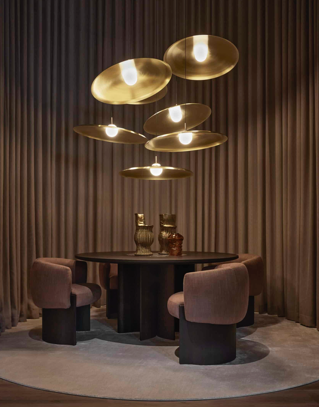 Linteloo Silva dining table