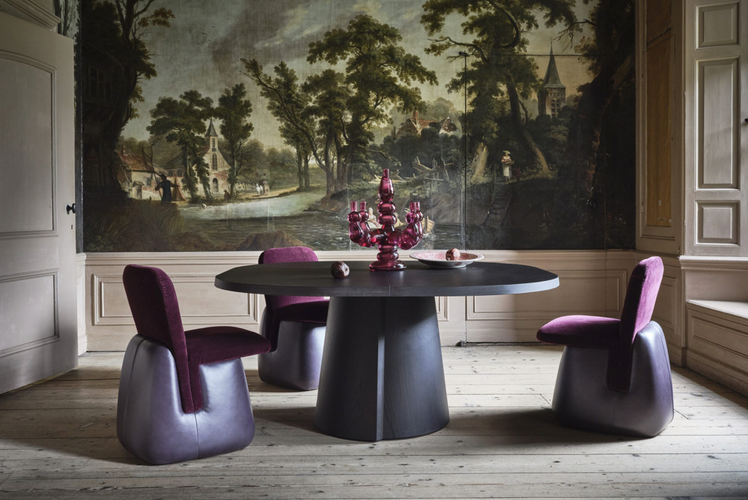 Linteloo Alter dining table