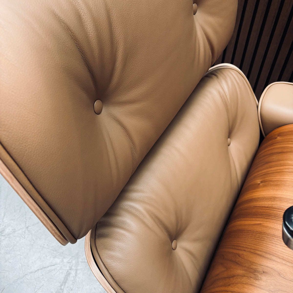 Eames Lounge Chair | Walnut Shell & Ocher Leather