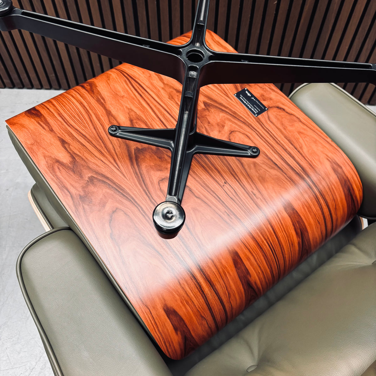 Eames Lounge Chair - Santos Palisander Shell & Khaki Leather