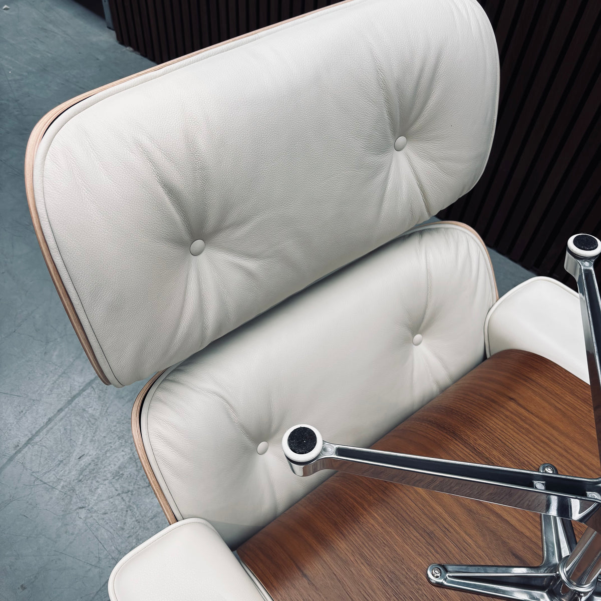 Vitra Eames Lounge Chair | Dark Walnut & Snow Leather