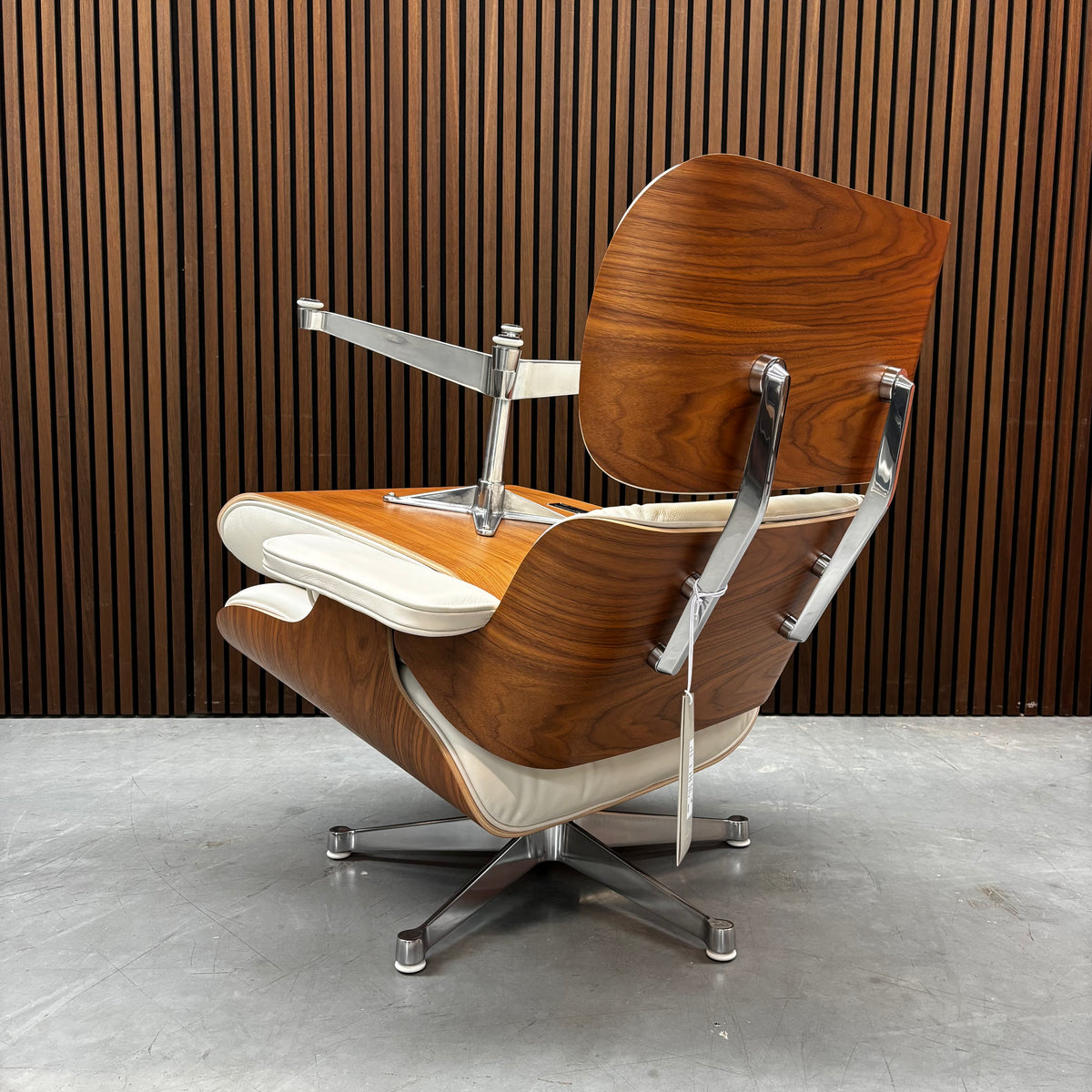 Vitra Eames Lounge Chair | Dark Walnut & Snow Leather
