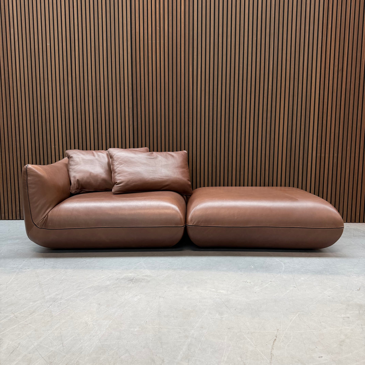 COR Jalis Sofa with Pouf – Brown Leather