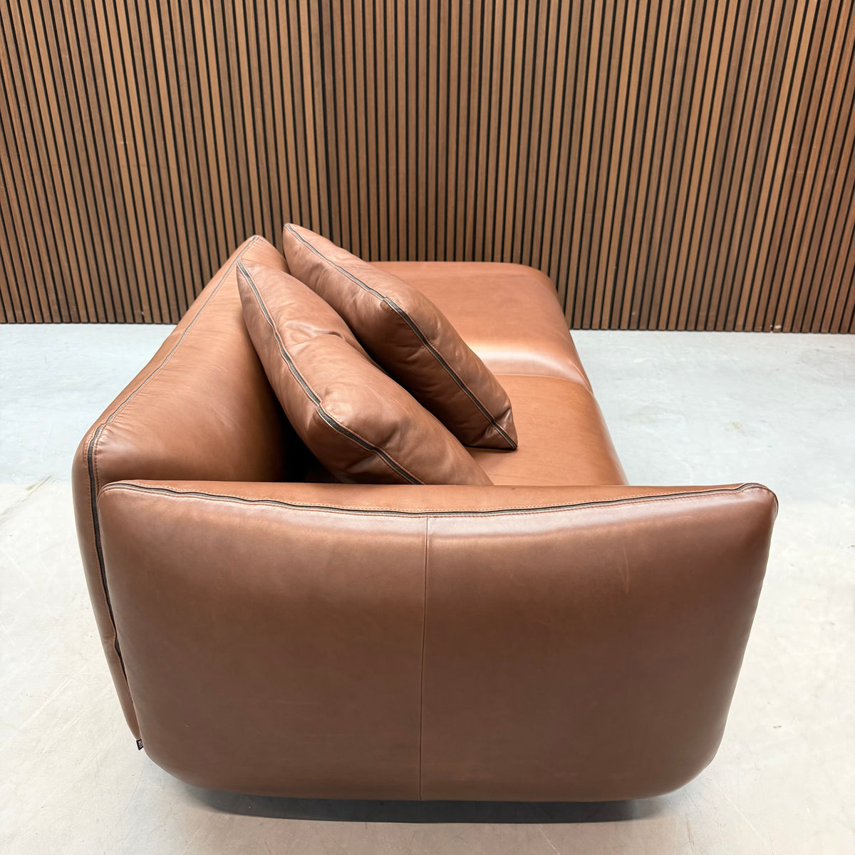 COR Jalis Sofa with Pouf – Brown Leather