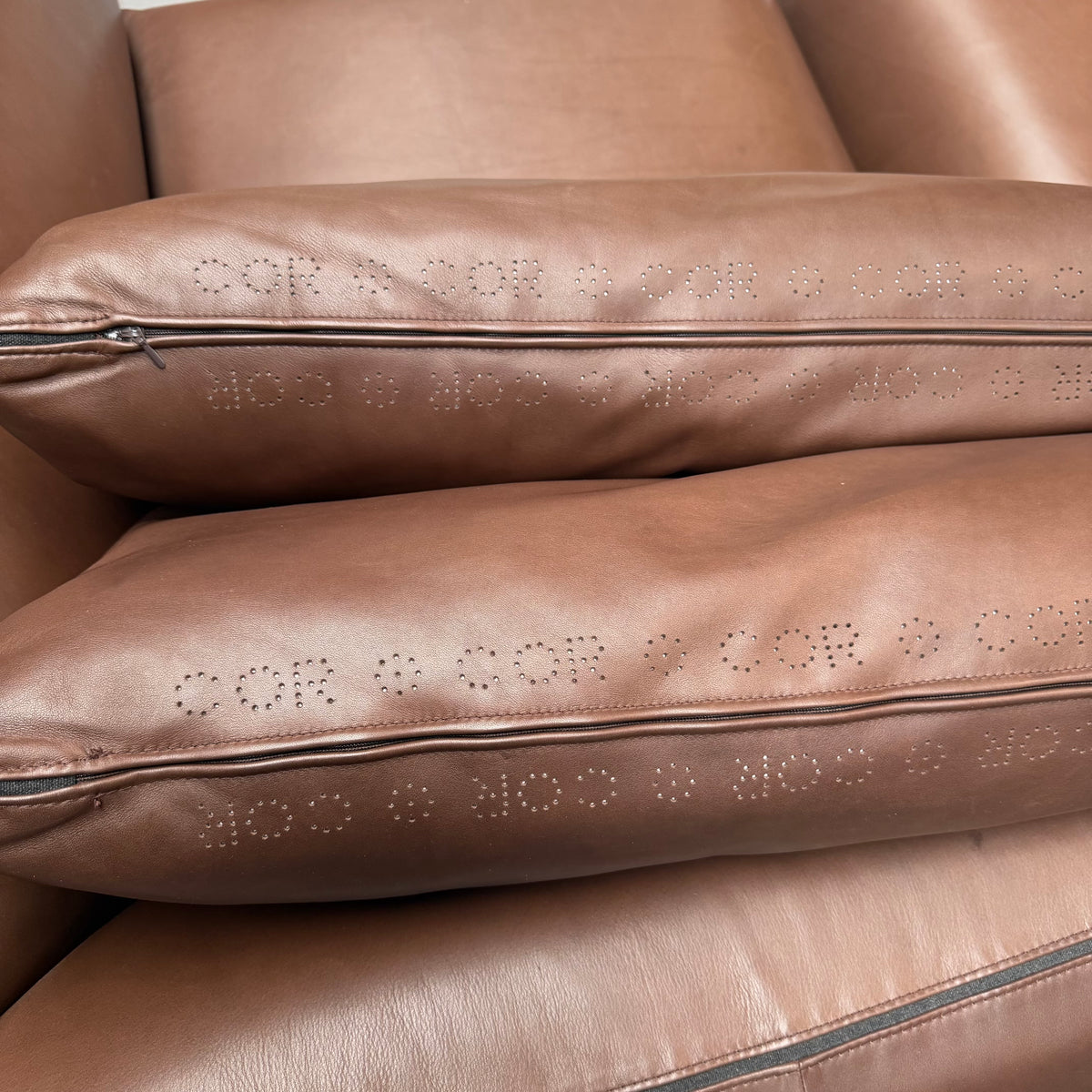COR Jalis Sofa with Pouf – Brown Leather