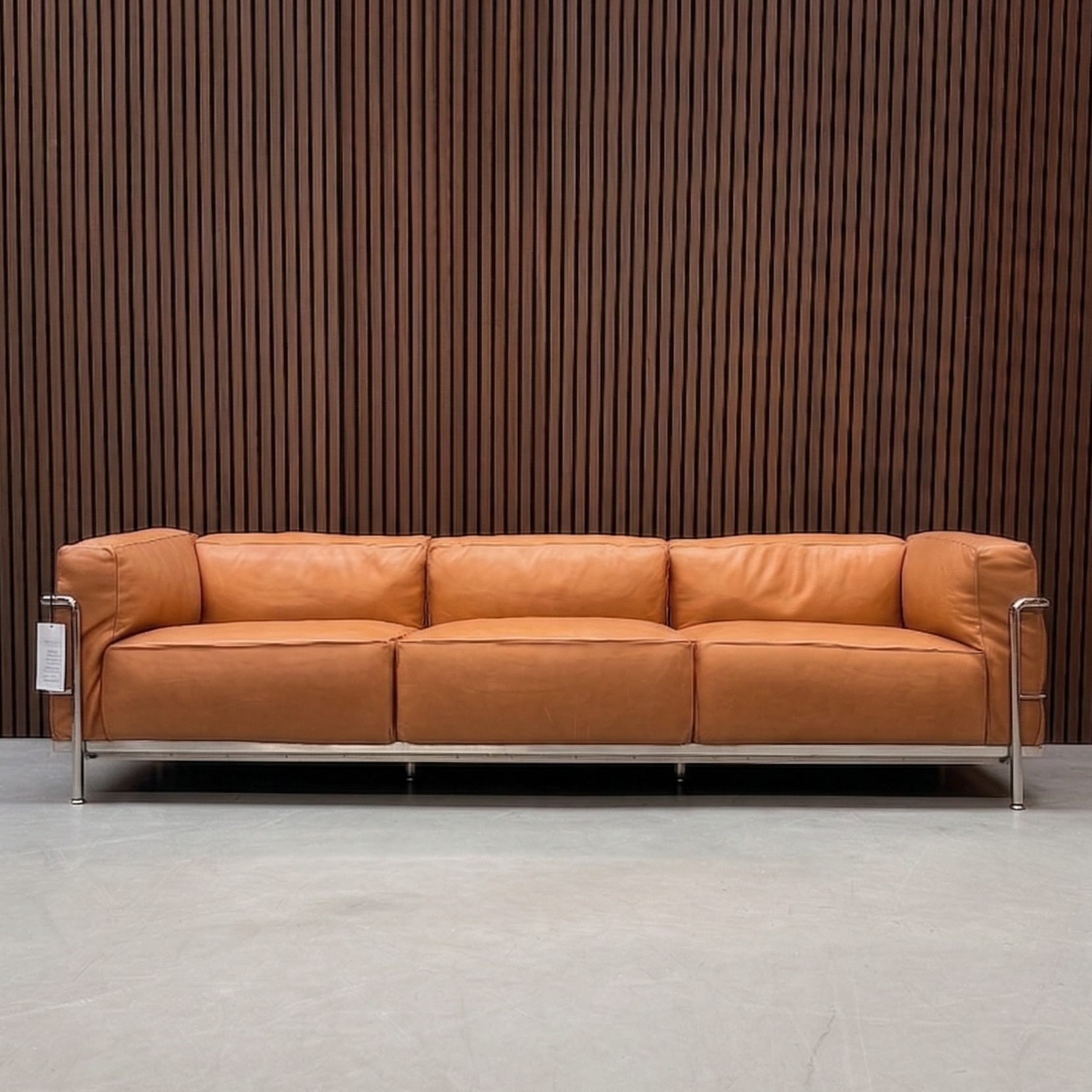 Cassina LC3 3-Seater Sofa – Le Corbusier, Cognac Leather