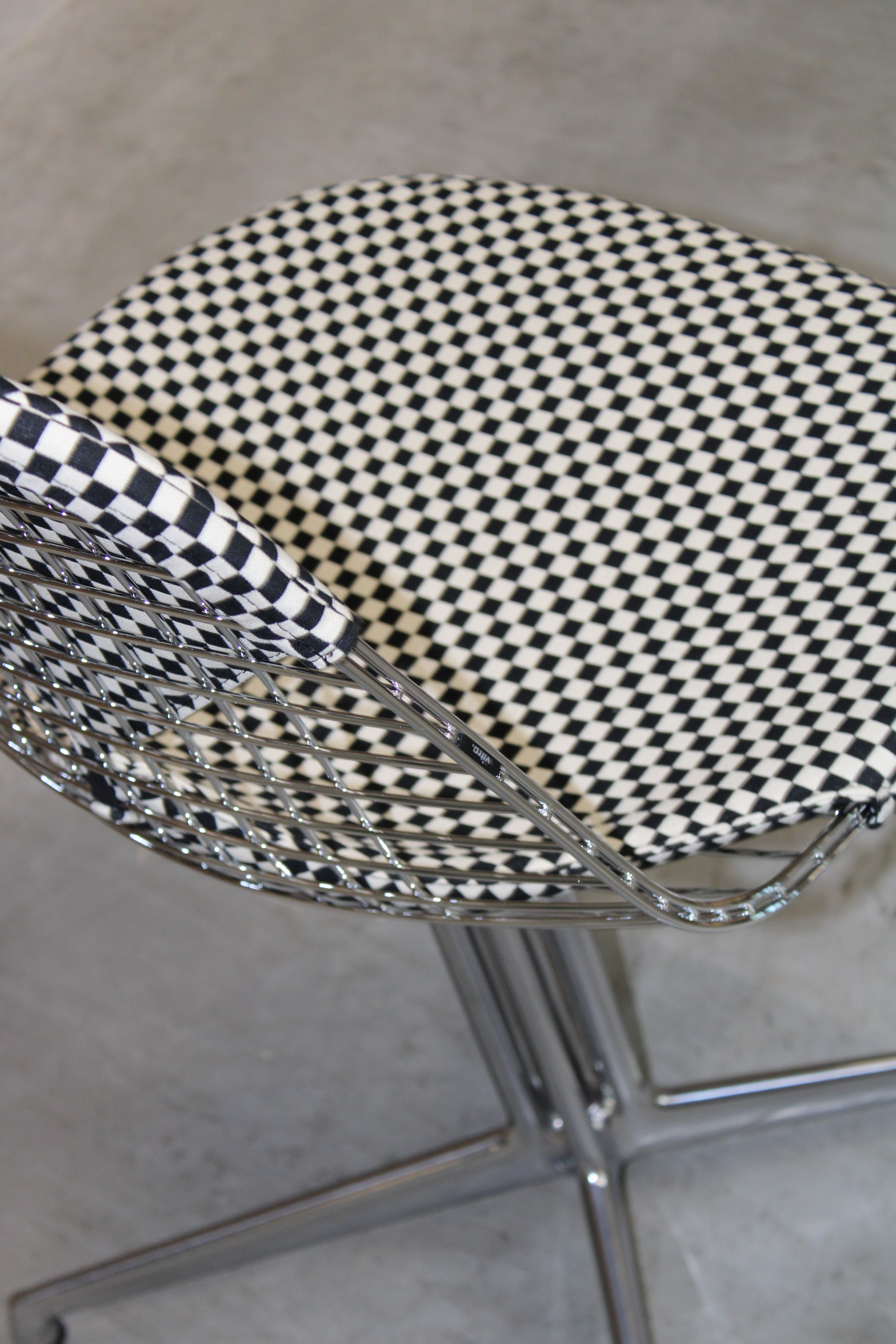 Vitra Wire Chair DKL - Checkerboard