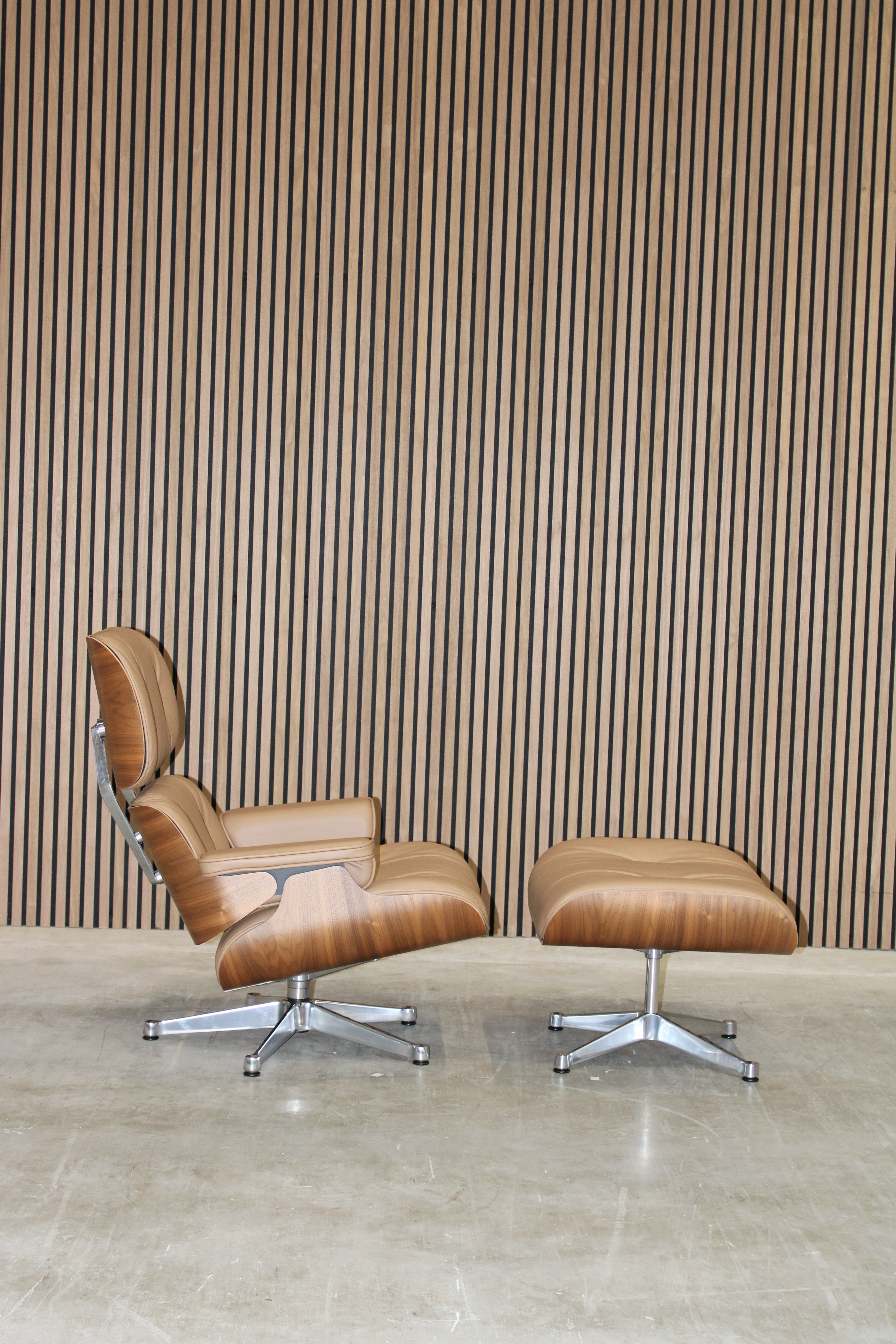 VITRA Eames Lounge Chair + Ottoman - Leather Premium F Camel