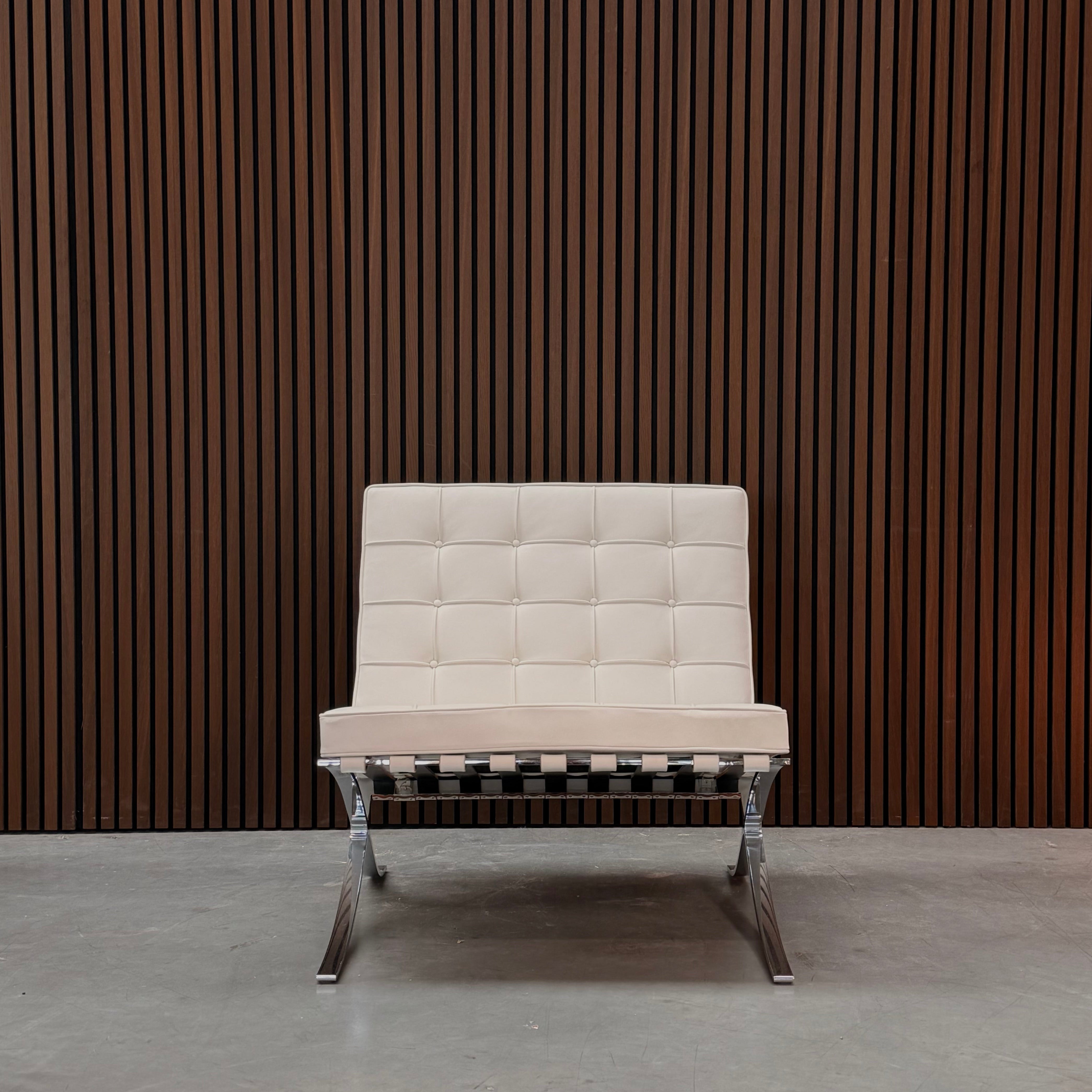 Knoll Barcelona Chair – Volo White Leather