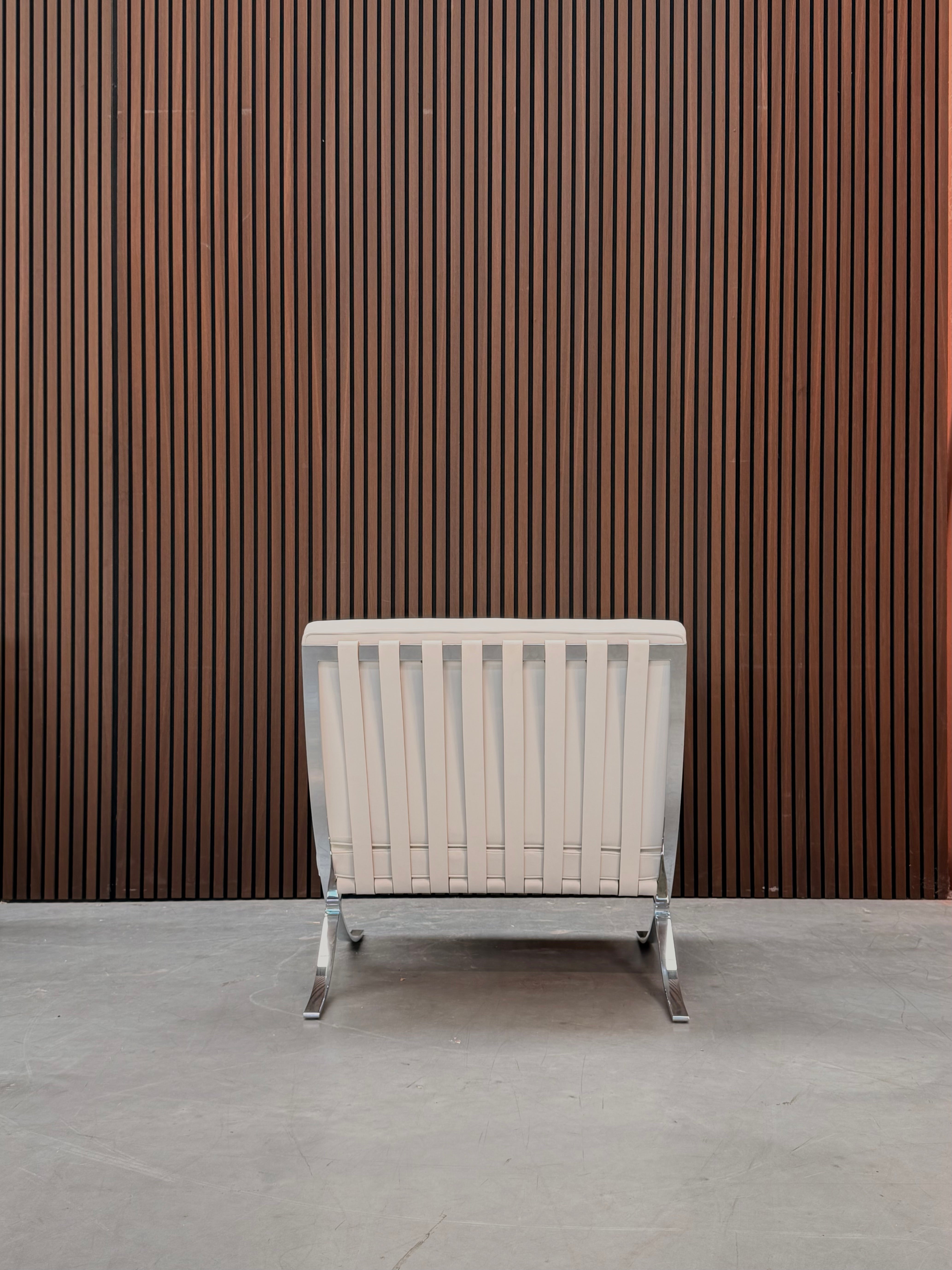 Knoll Barcelona Chair - Volo Leather White