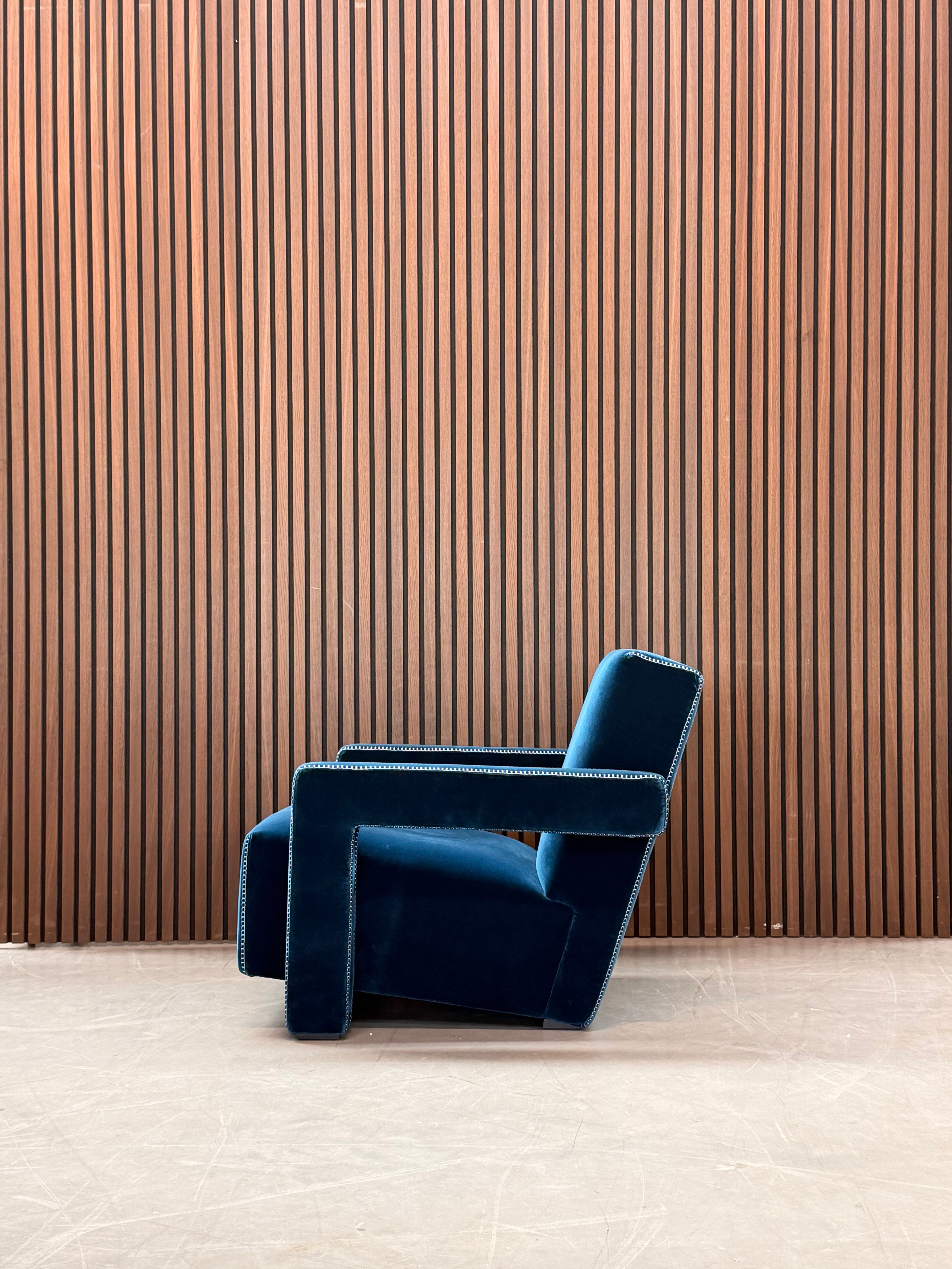 Cassina Utrecht Gerrit Thomas Rietveld Armchair Prussia