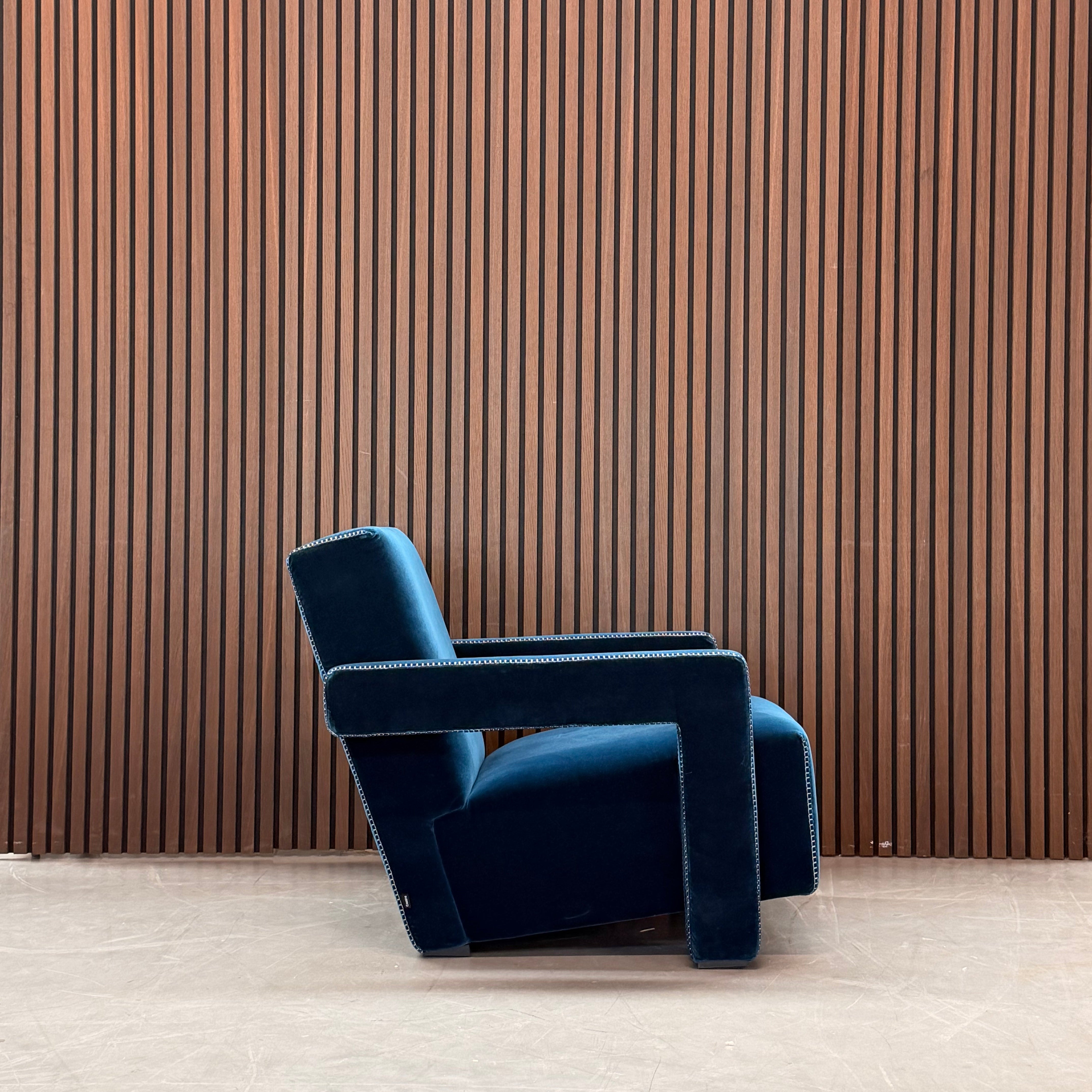 Cassina Utrecht Armchair – Gerrit Rietveld, Prussia Blue