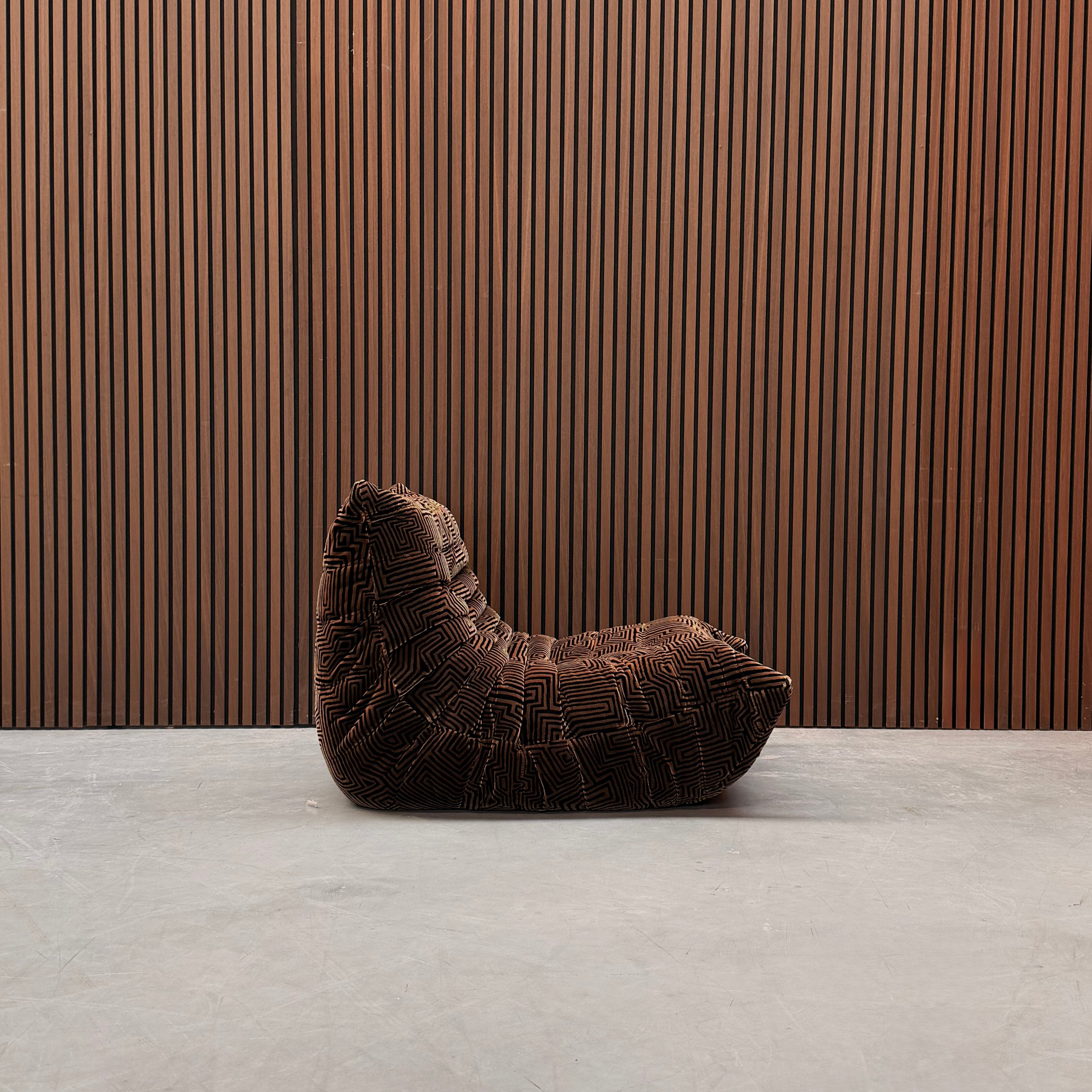 Ligne Roset Togo 1-Seater – Alak Lait