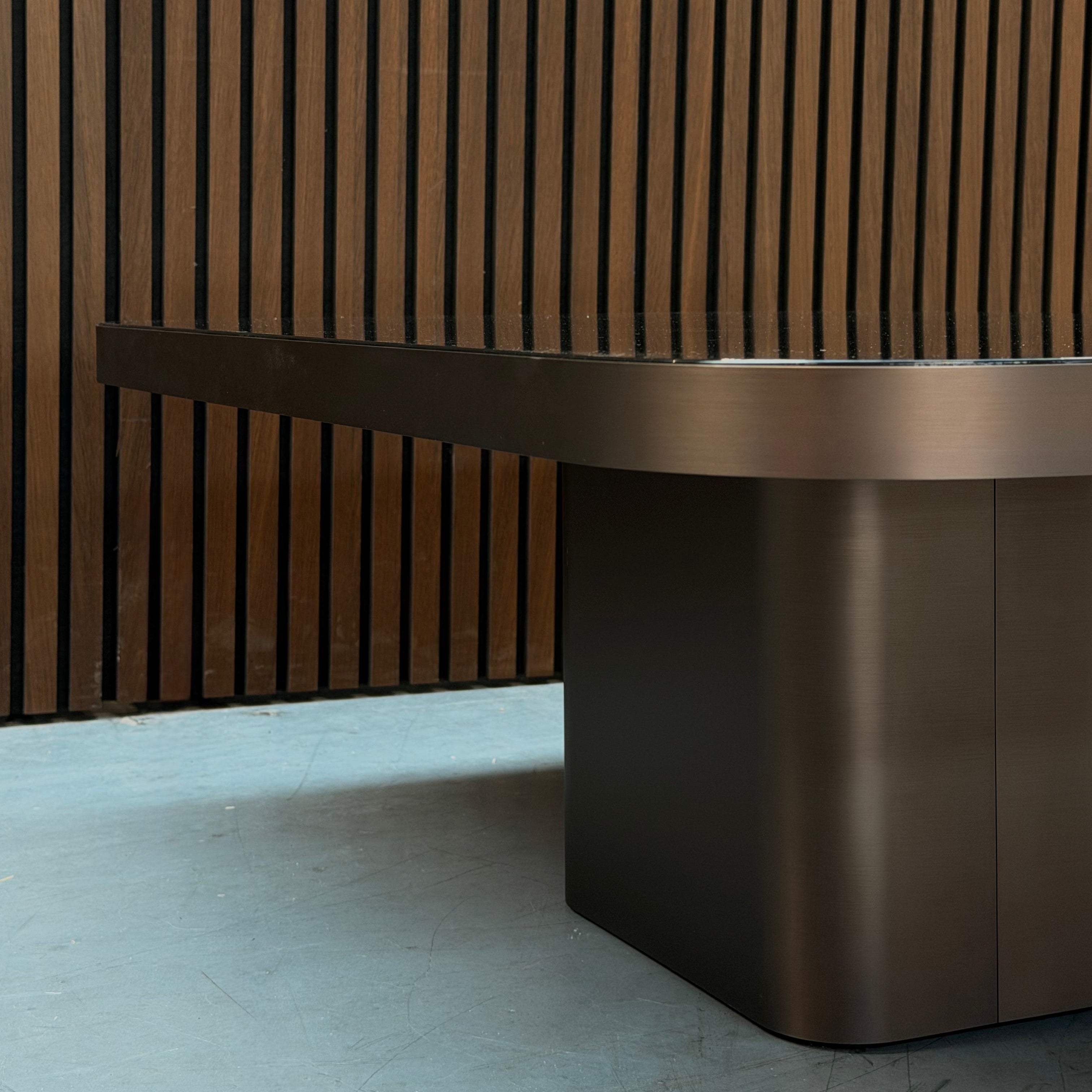 ClassiCon Bow No.2 Side Table Set