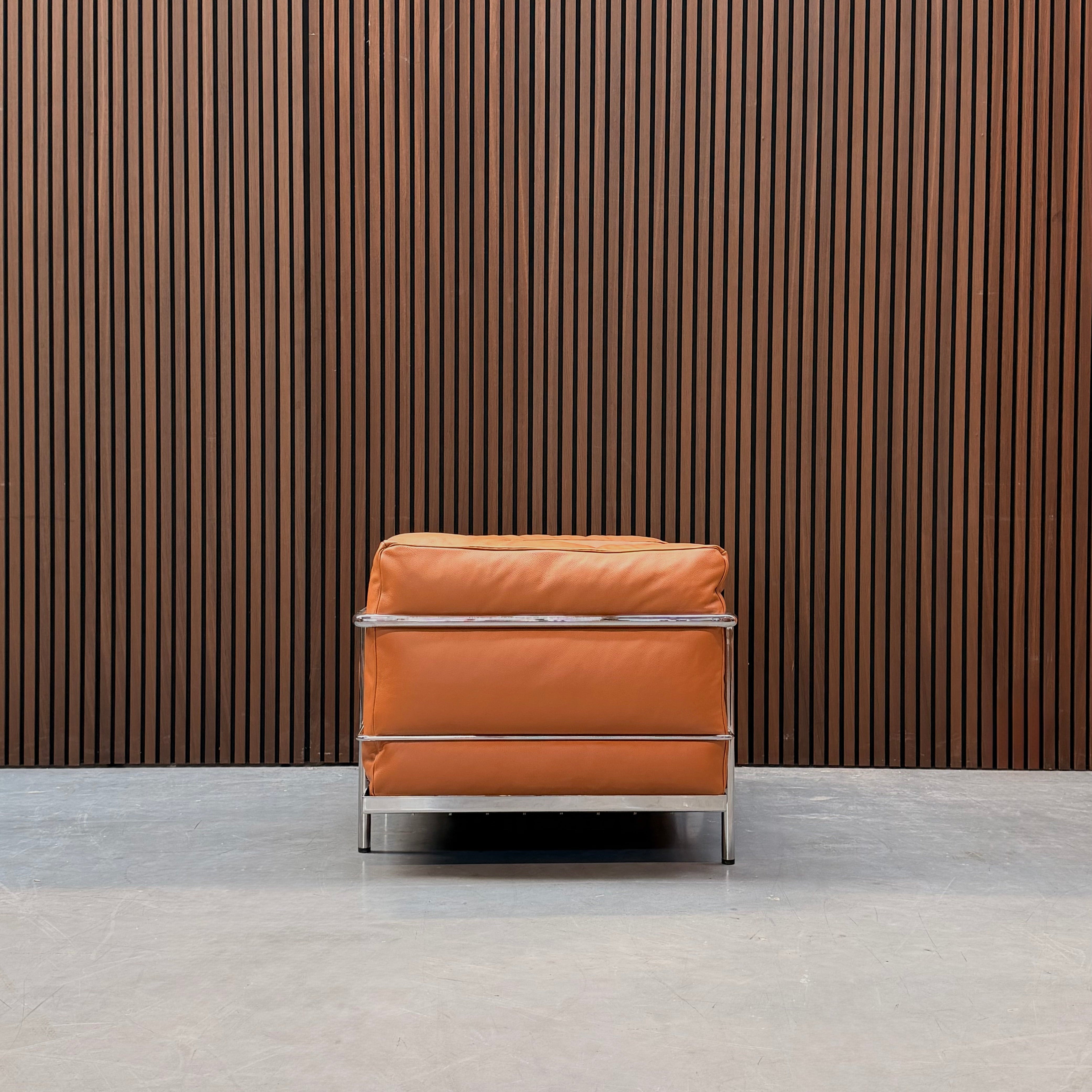 Cassina LC3 Armchair – Le Corbusier, Cognac Leather