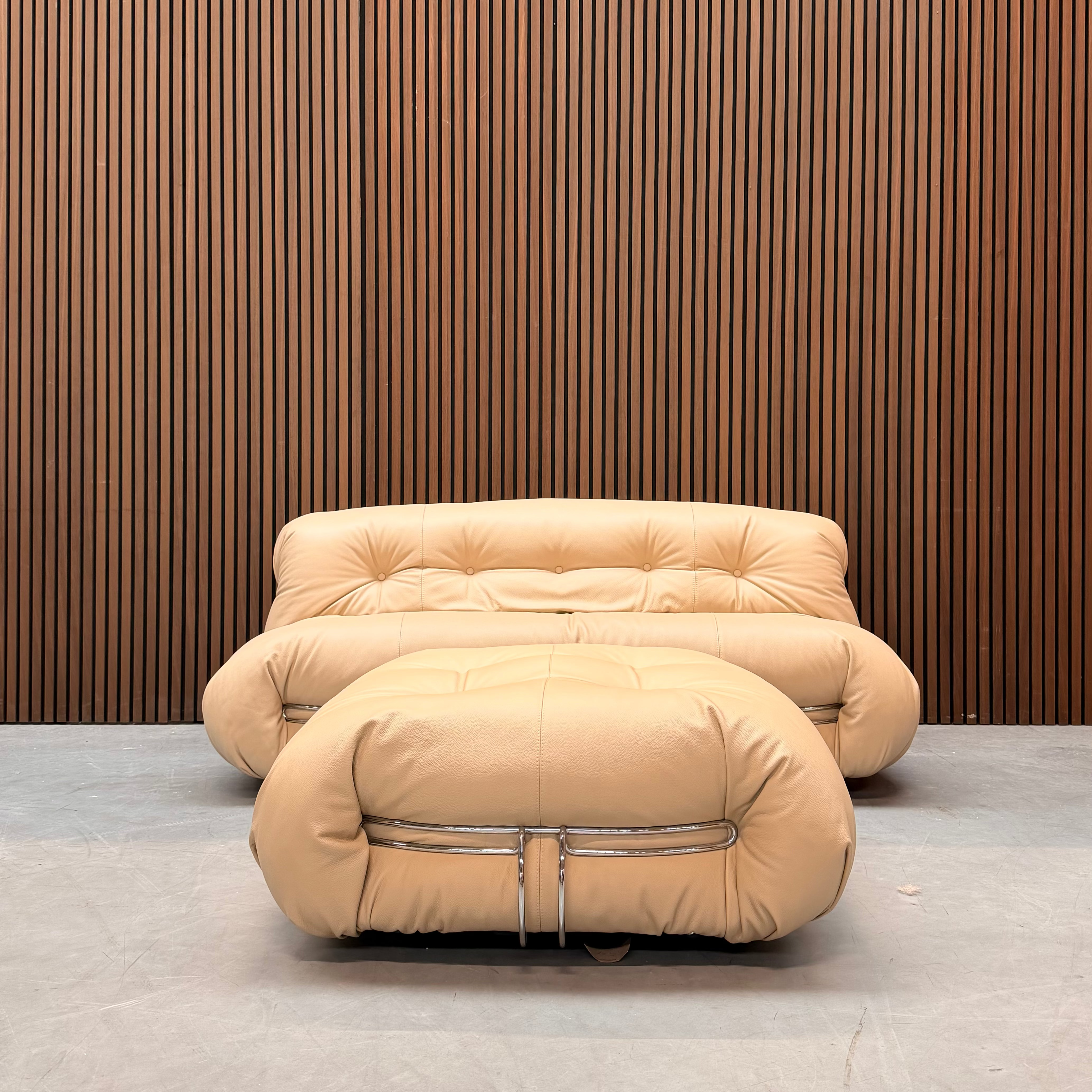 Cassina Soriana 2-Seater & Ottoman – Sand Leather