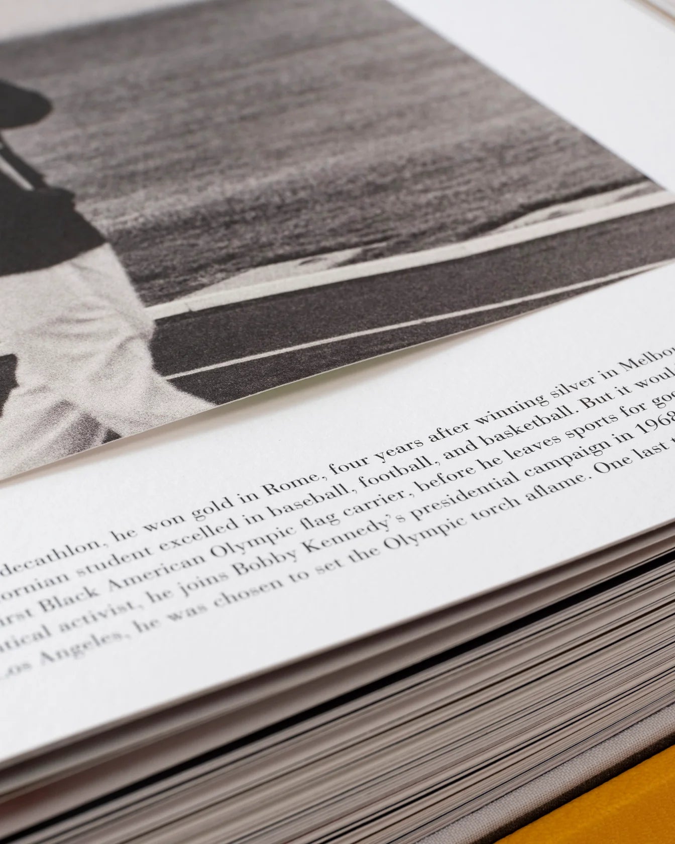 ASSOULINE The Last Heroes: 100 Moments of Olympics Legend (Special Edition)