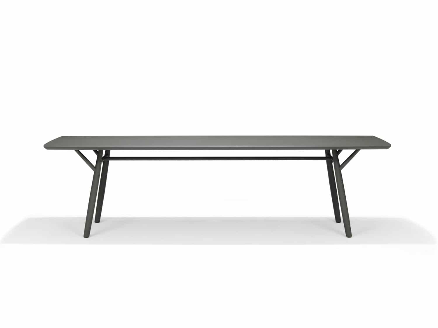 Linteloo Oiseau dining table