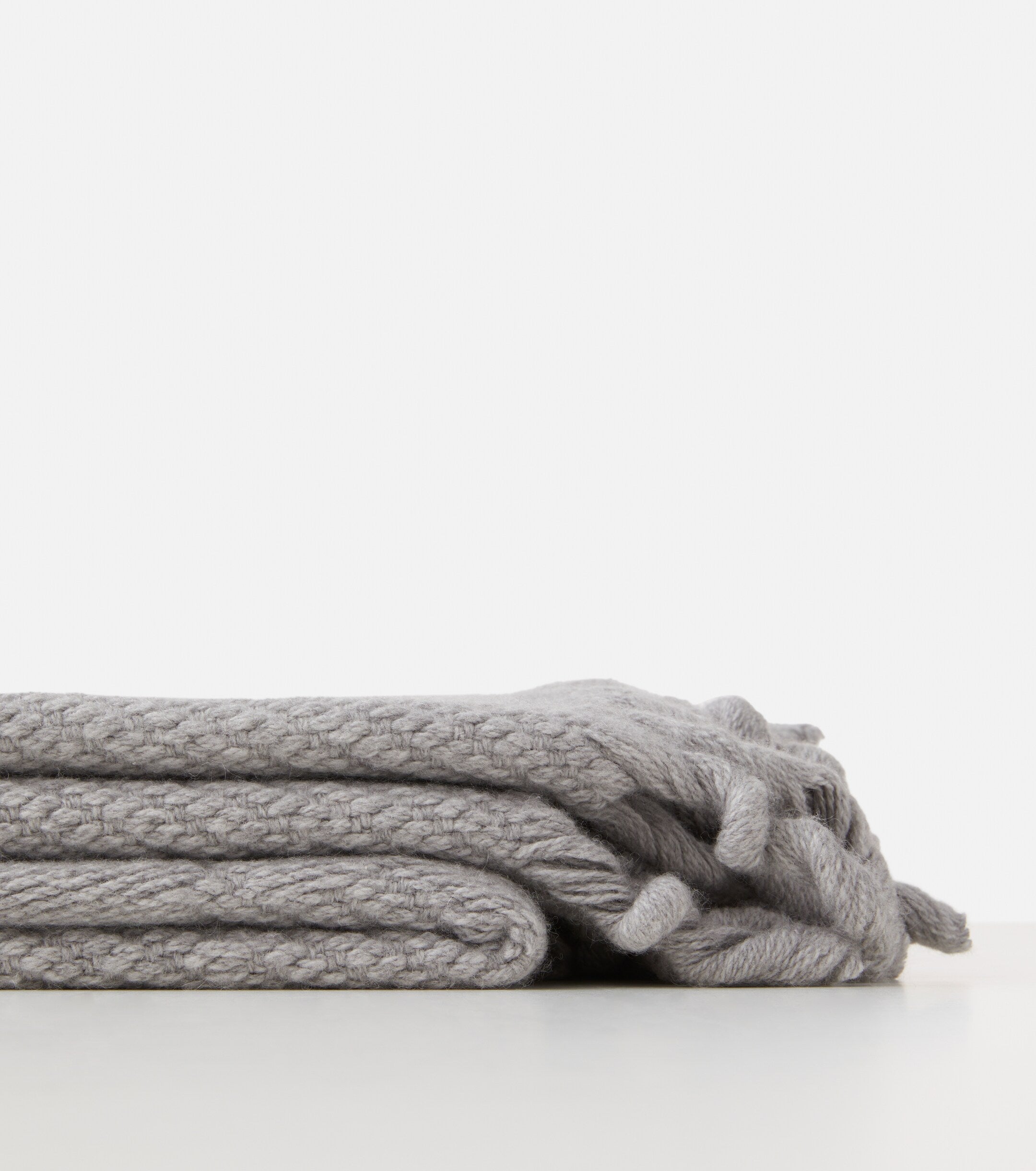 Loro Piana Logo jacquard cashmere throw