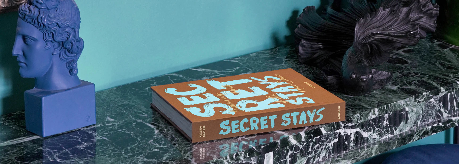 ASSOULINE Secret Stays