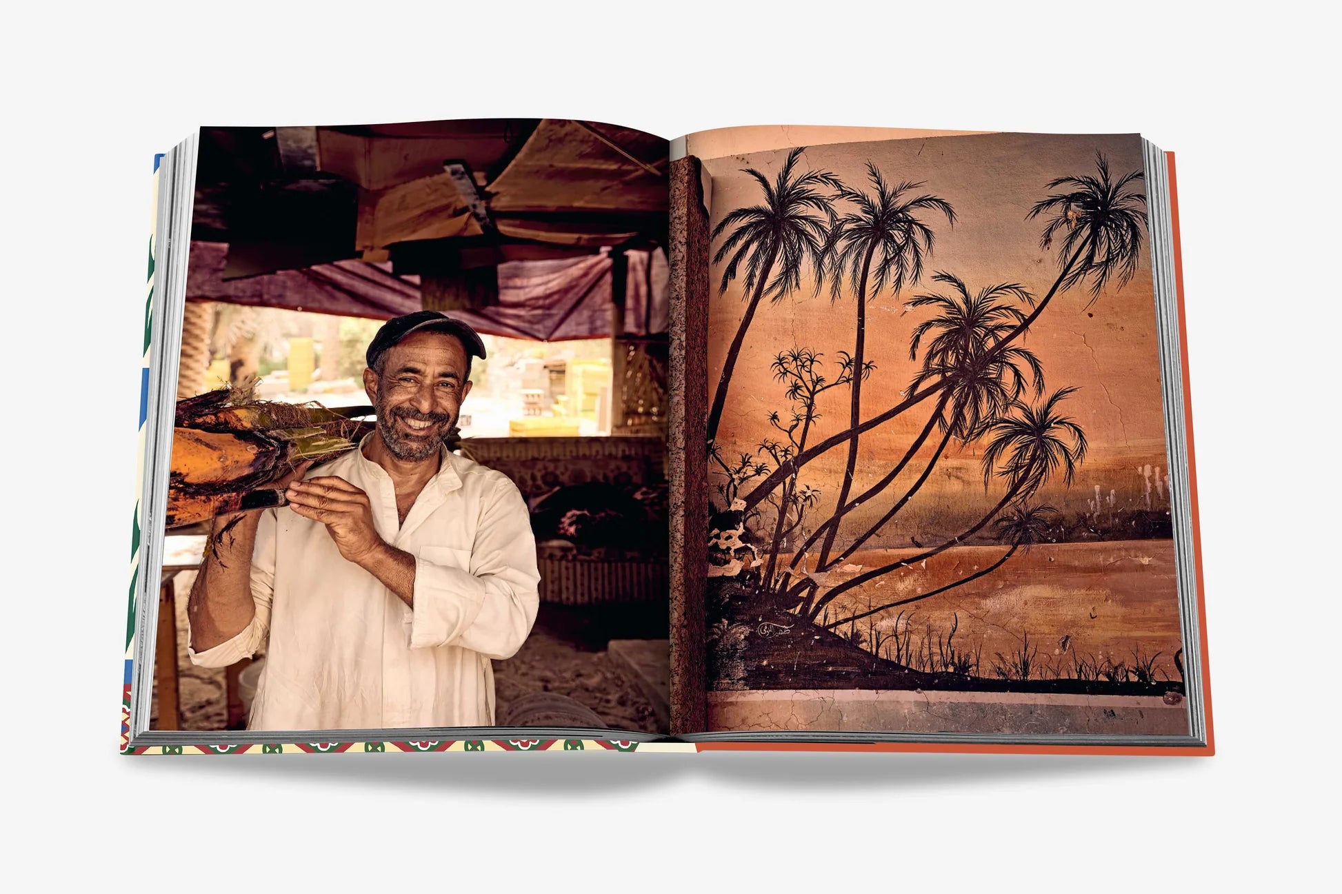 ASSOULINE Saudi Dates: A Portrait of the Sacred Fruit