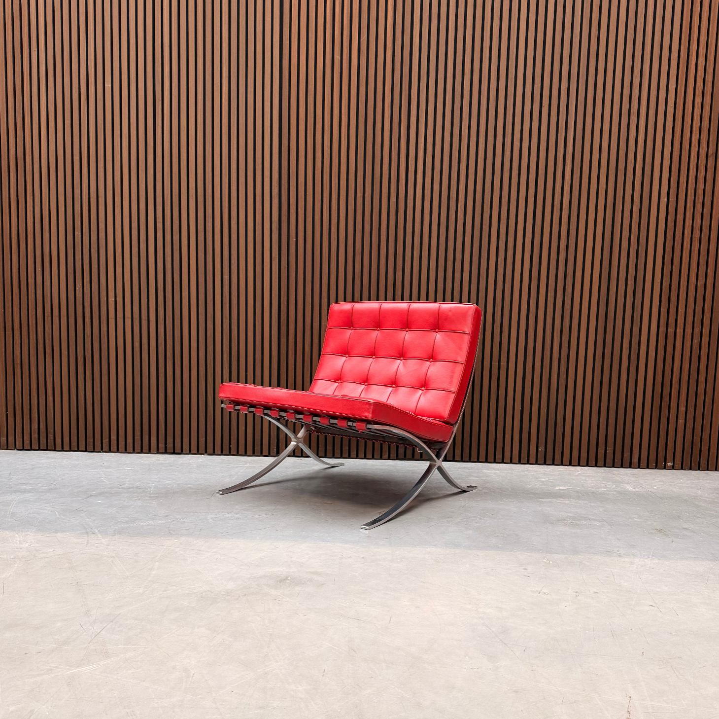 Knoll Barcelona Chair – Volo Red Leather