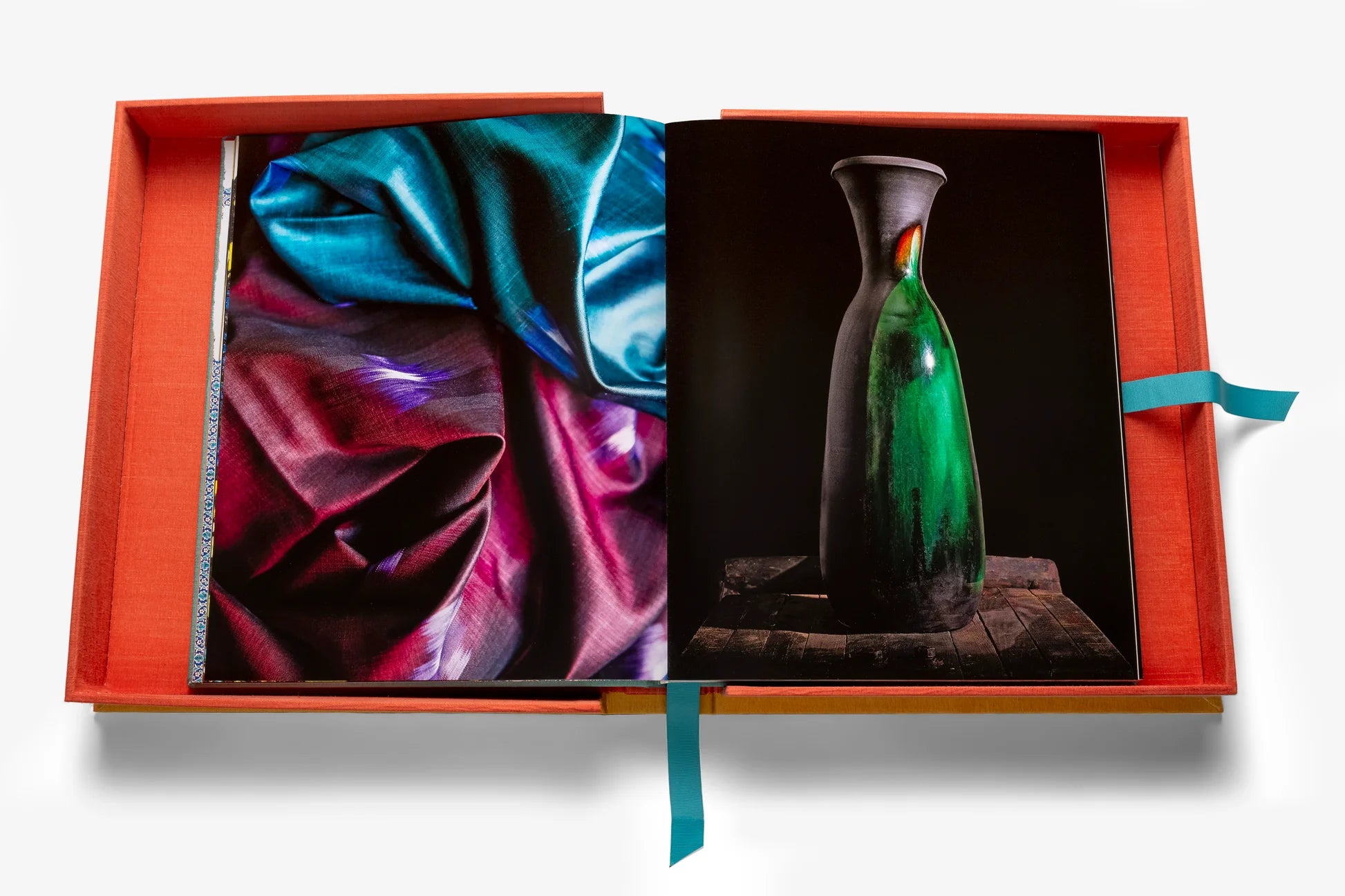 ASSOULINE Uzbekistan Living Treasures: Celebration of Craftsmanship (Special Edition)