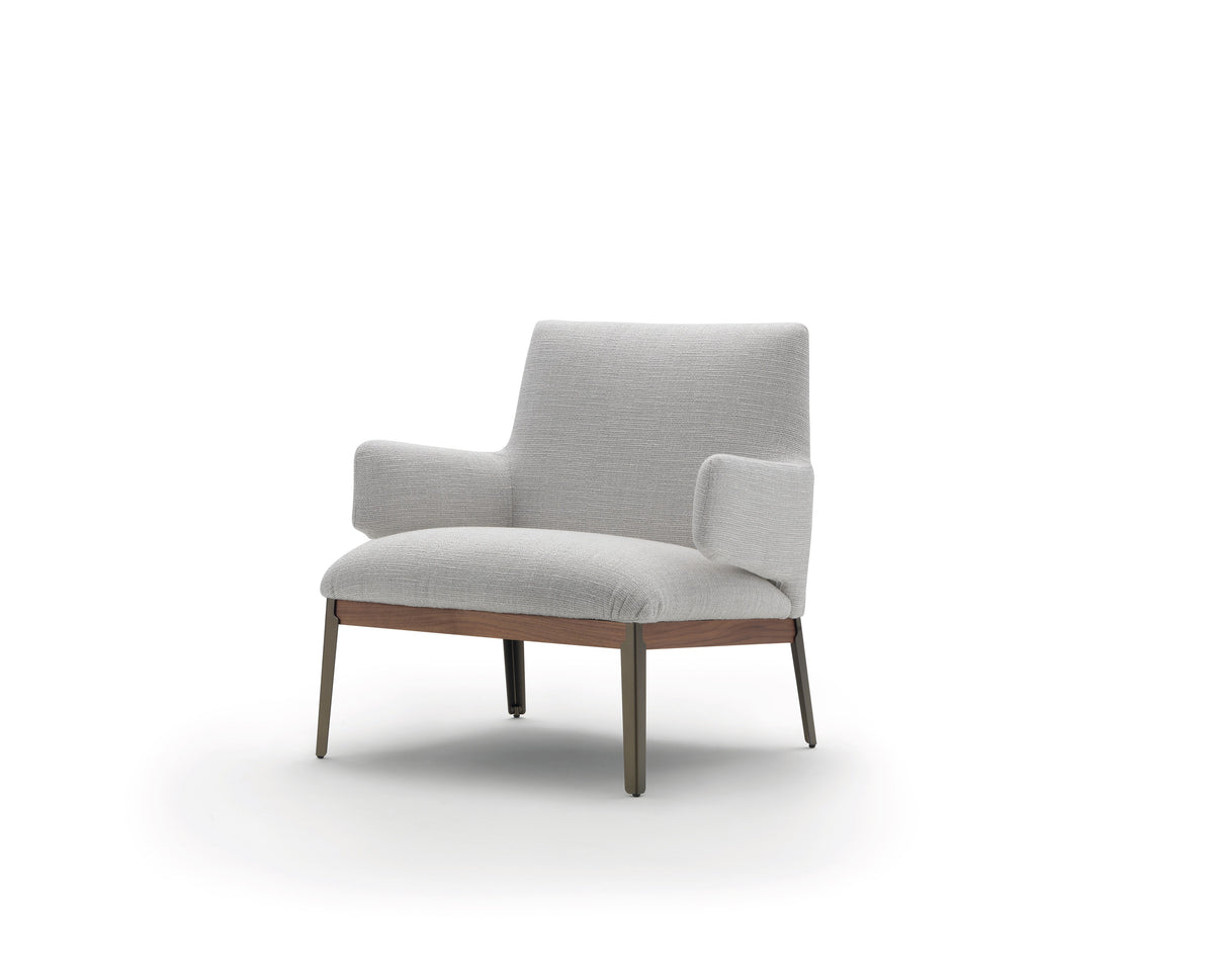 Hug Armchair
