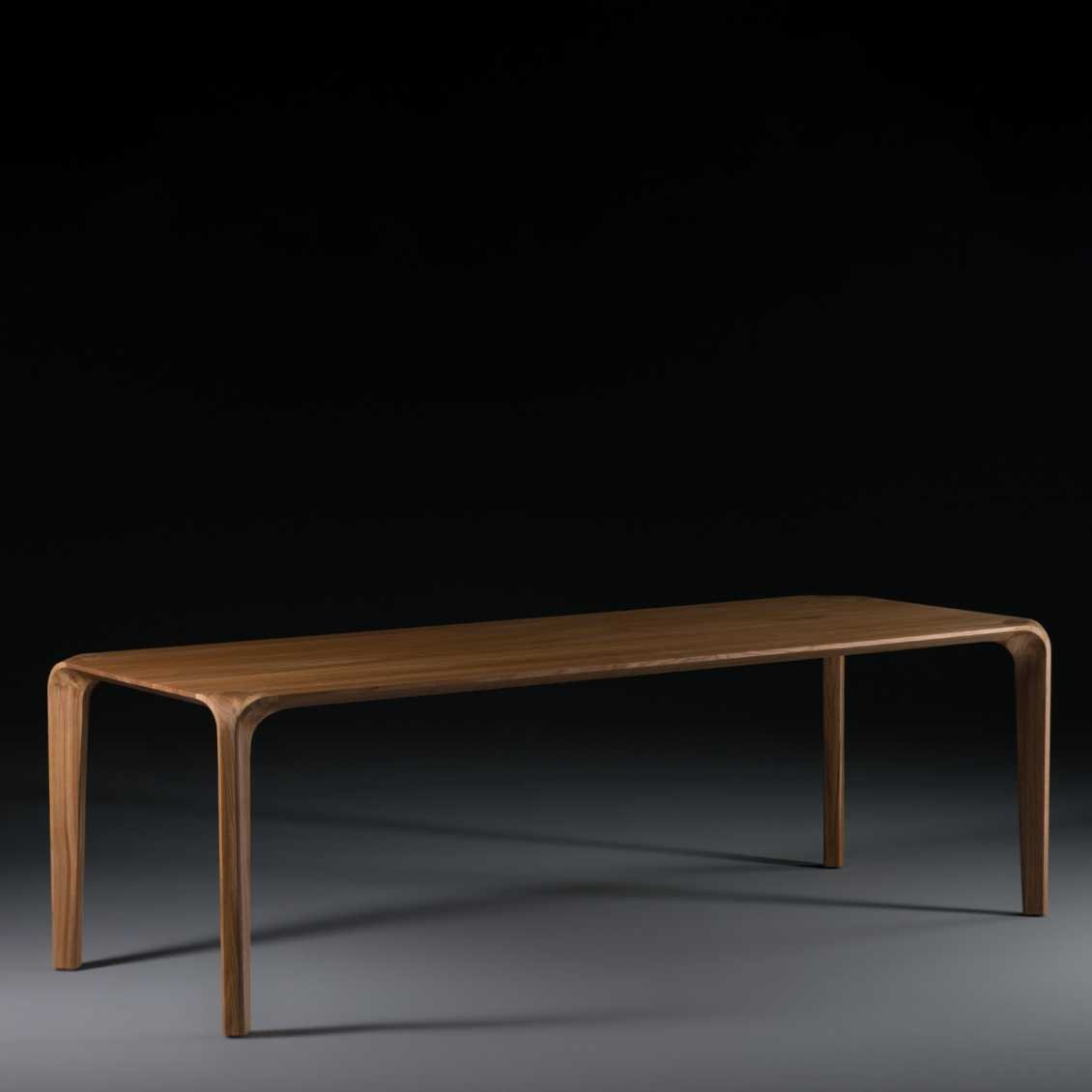 ARTISAN Flow Dining table