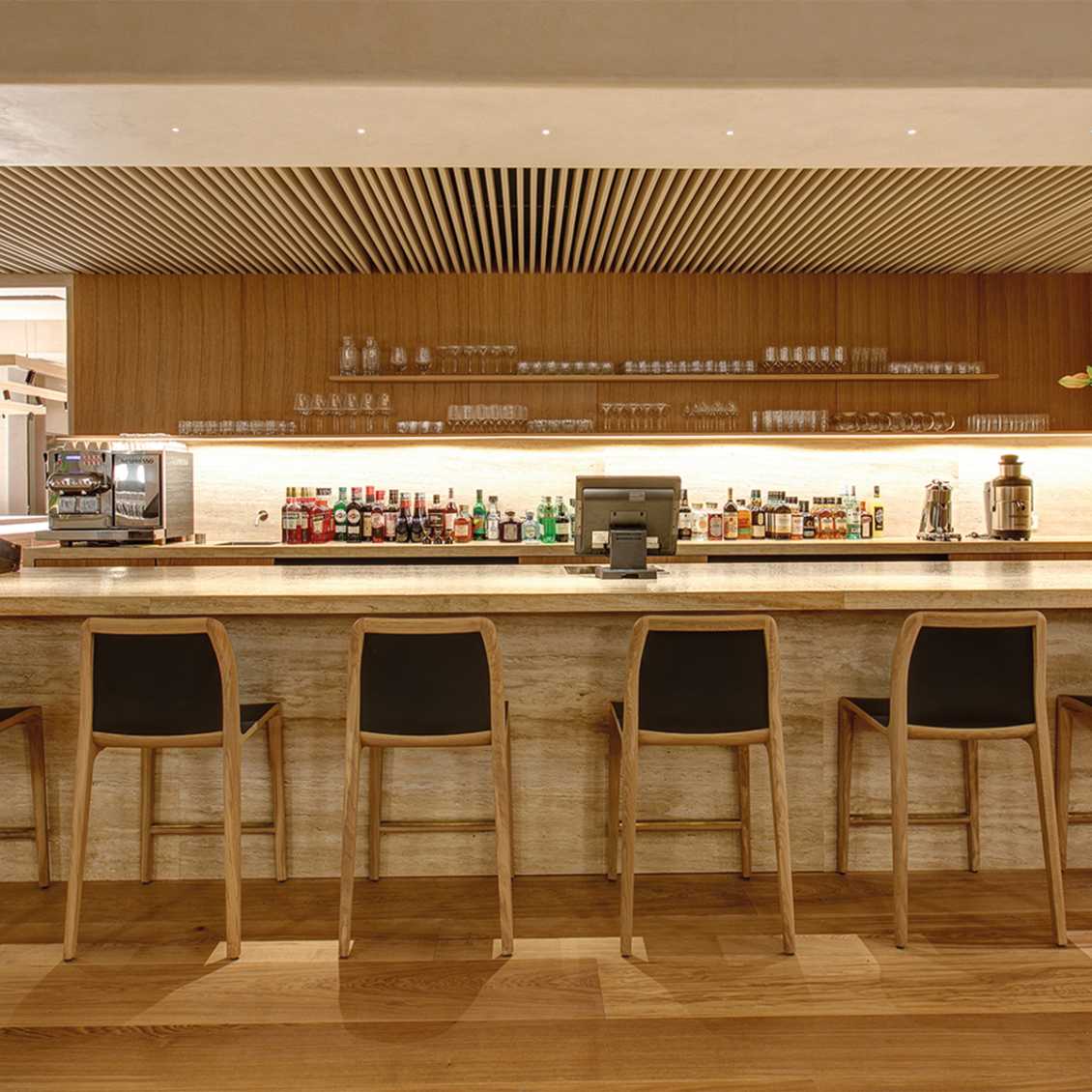 Artisan Invito barstol