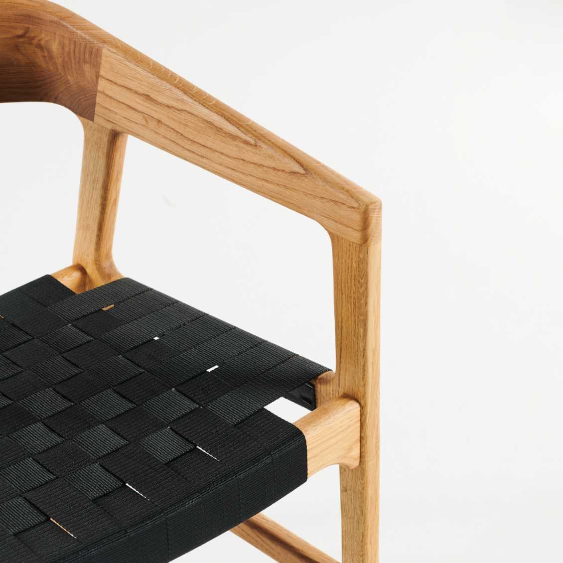 Artisan Tesa chair