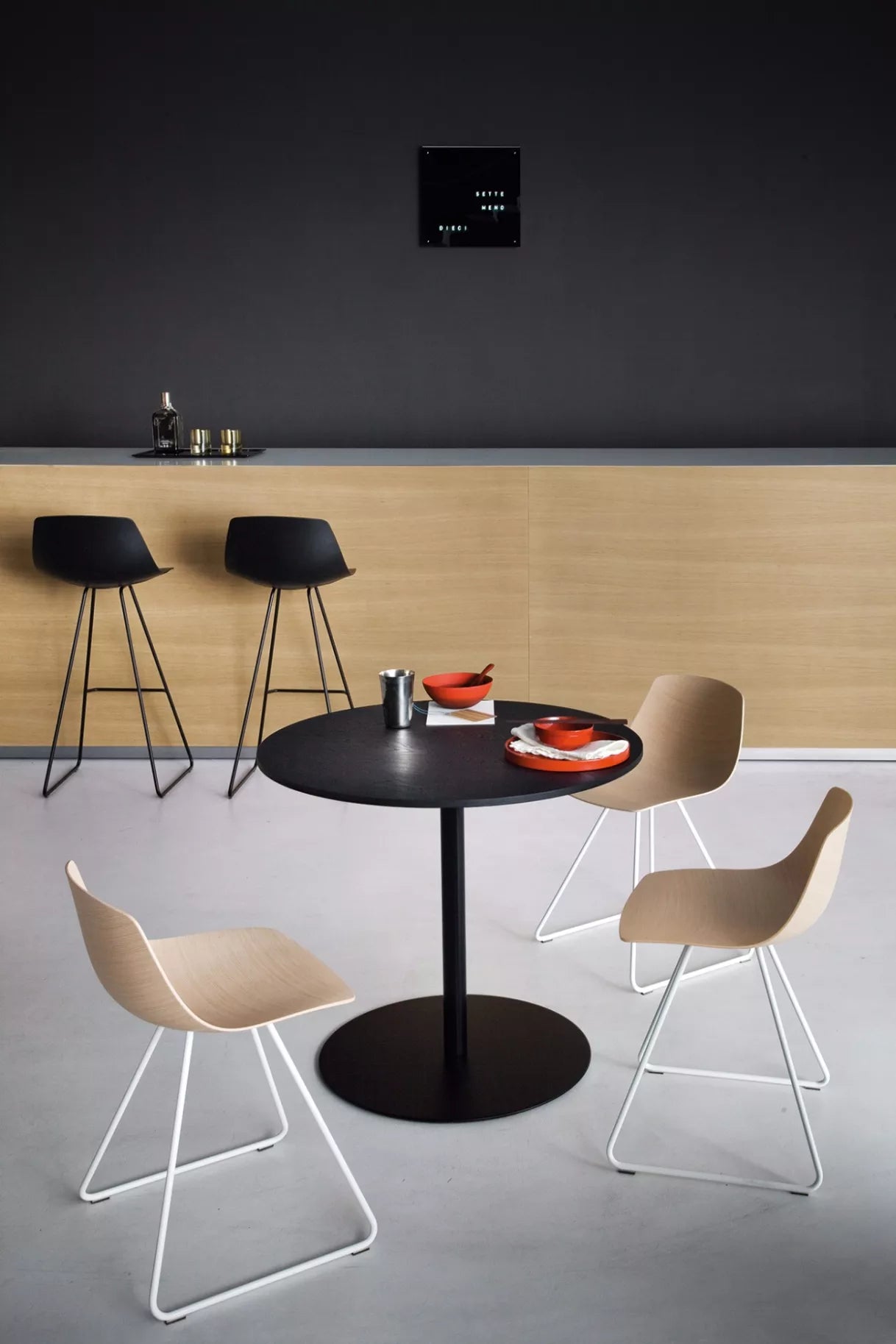 Lapalma Miunn sled stool / 65cm