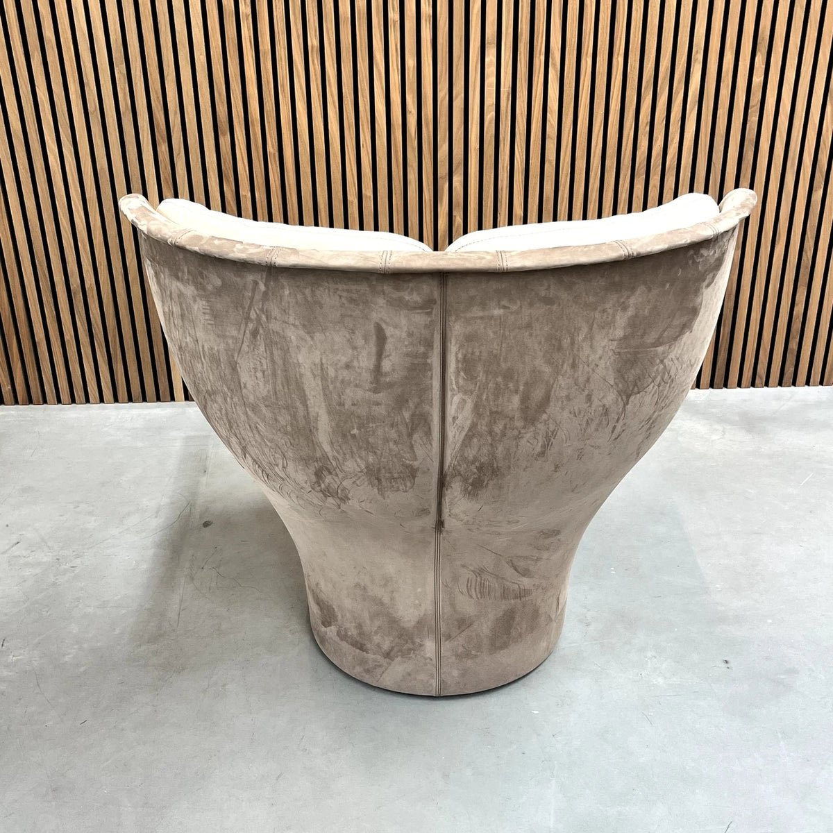 Longhi Elda Chair – Suede, Creme & Taupe