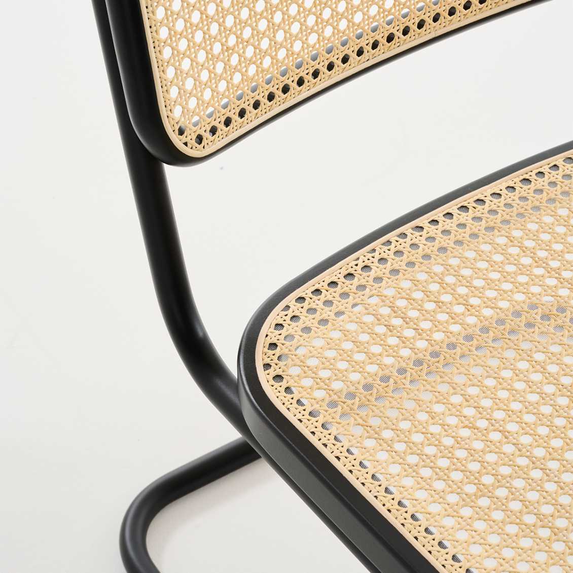 Thonet S 32 VL lounge chair