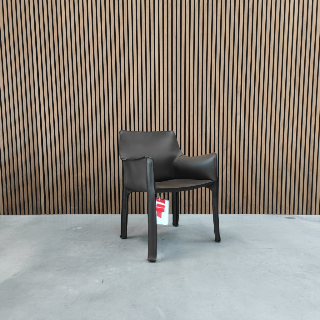 Cassina Cab 413