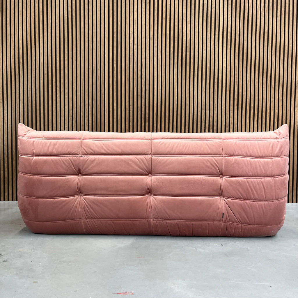 Ligne Roset Togo Large Settee 3-zits | Pink Velvet