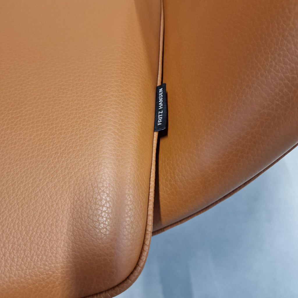Fritz Hansen Egg chair - cognac