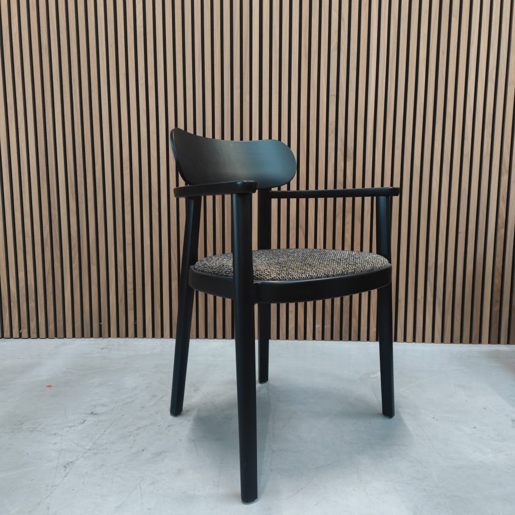 Thonet 118 F - Armstoel - Zwart gelakt beuken