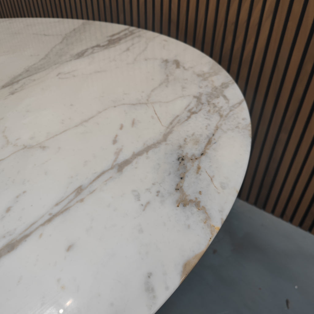 Knoll Saarinen Table 120cm Calacatta Gold (rond)