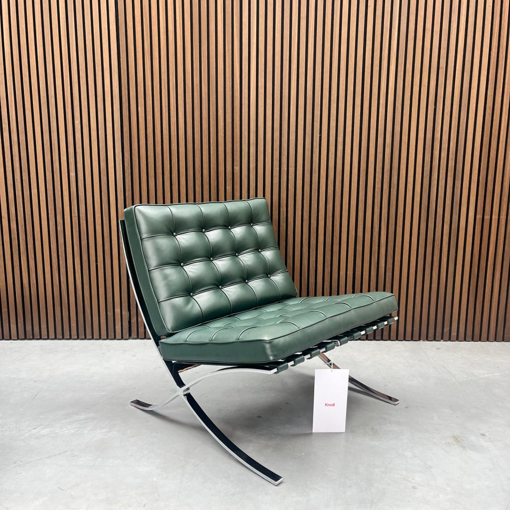 Knoll Barcelona chair (evt. met ottoman) Bauhaus green