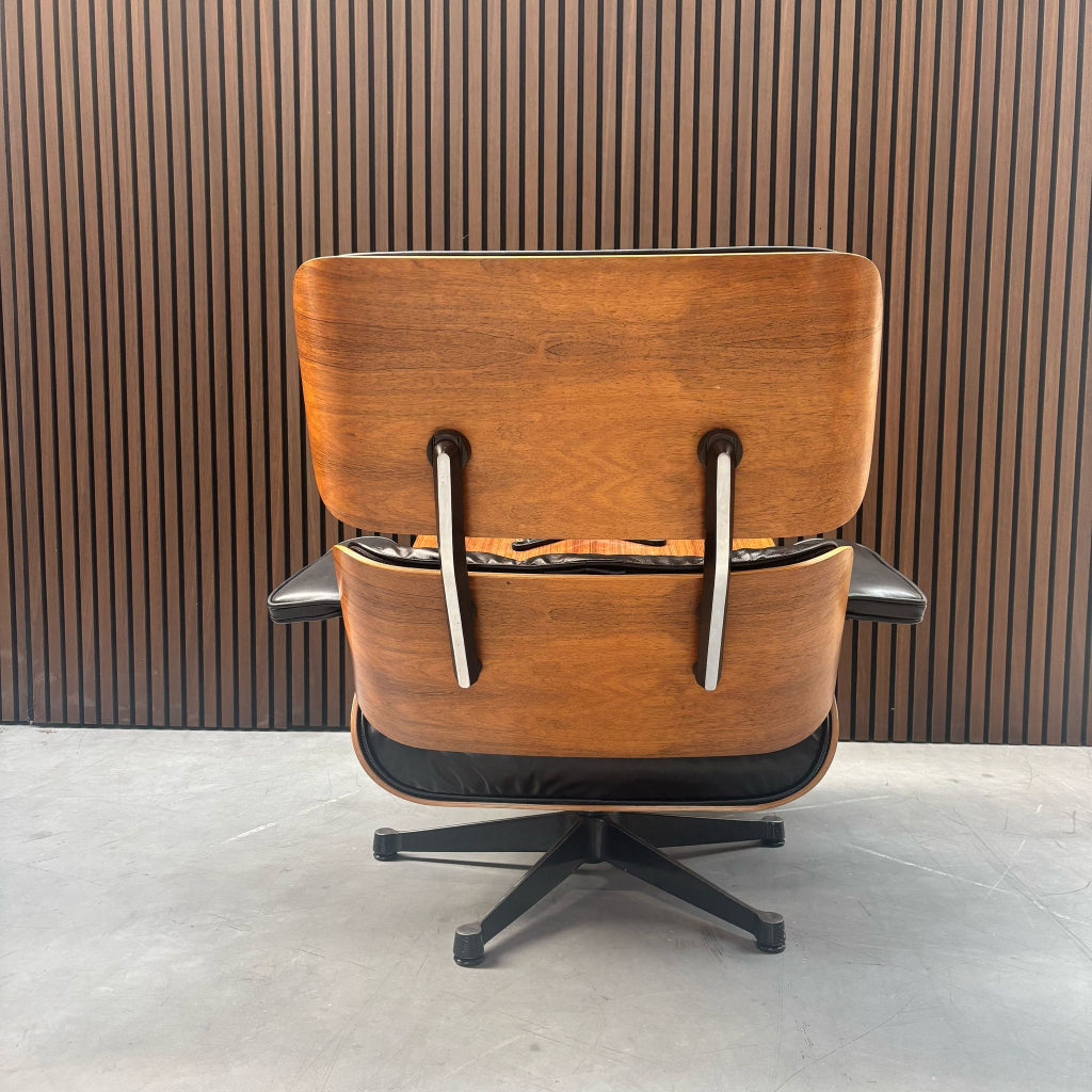 Vitra Eames Lounge Chair met Ottoman