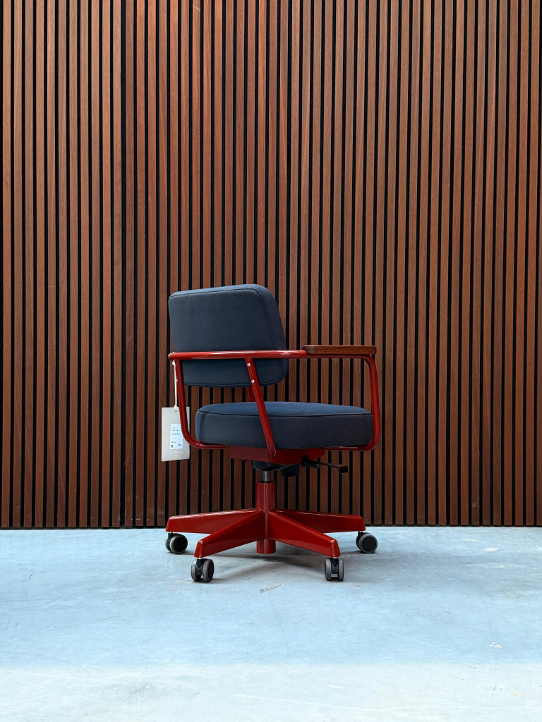 Vitra Fauteuil Direction Pivotant