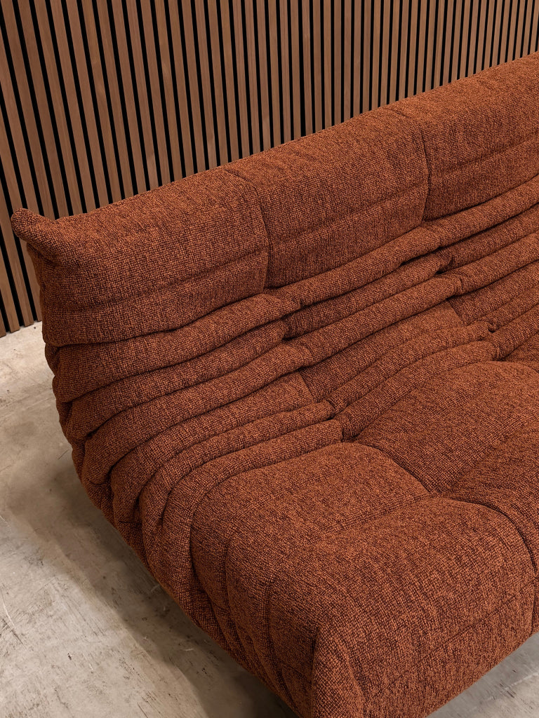 Ligne Roset Togo Large Settee 3-zits | Rood Woolblend