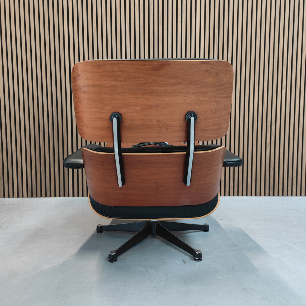 Vitra Eames lounge chair